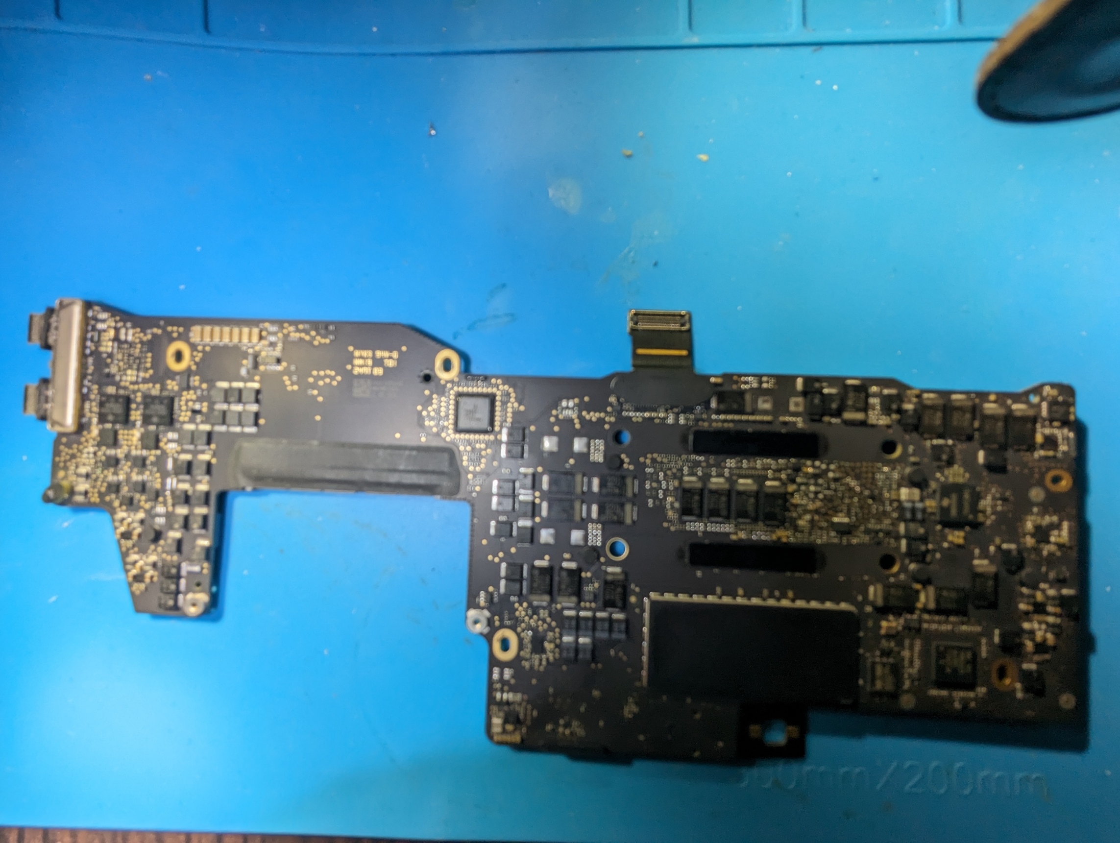 Macbook Pro Motherboard 820-00840-A For Parts