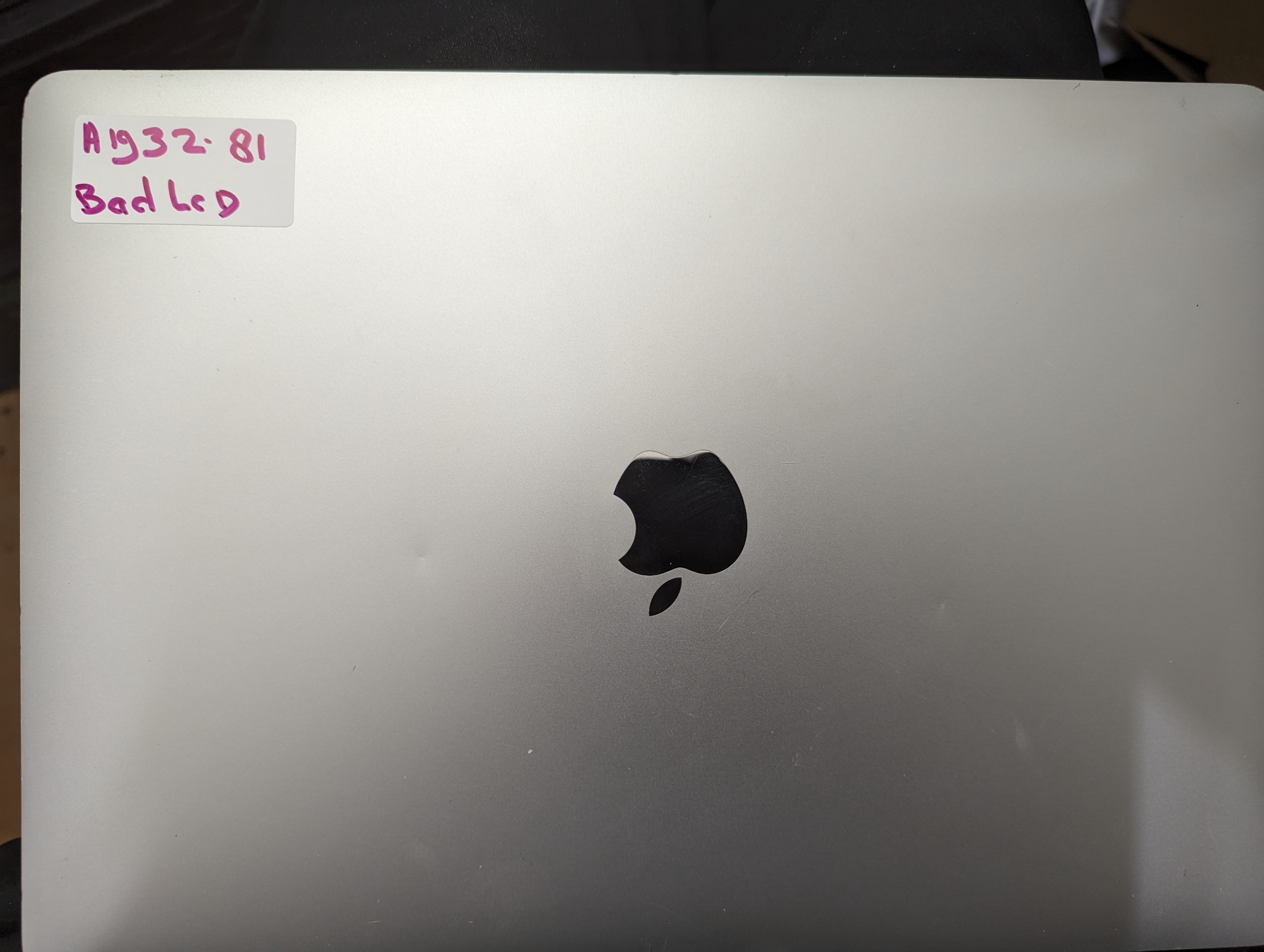 2018 Apple MacBook Air 13" i5 1.6GHz Silver A1932 BAD LCD