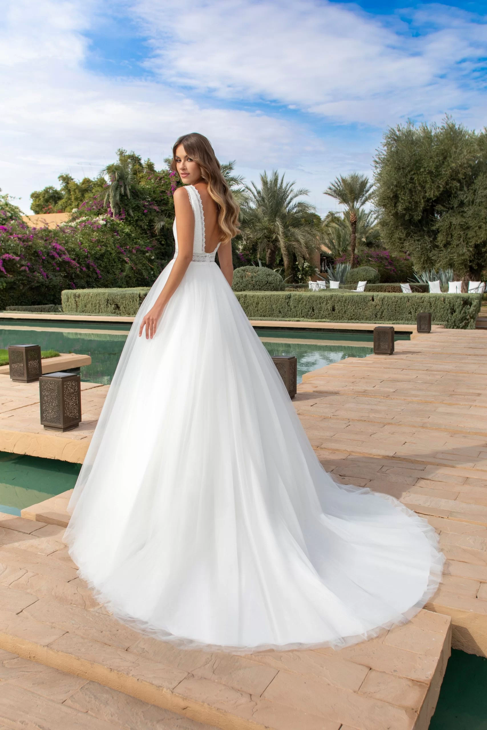 Robe de mariée Divina Sposa modèle 242-31