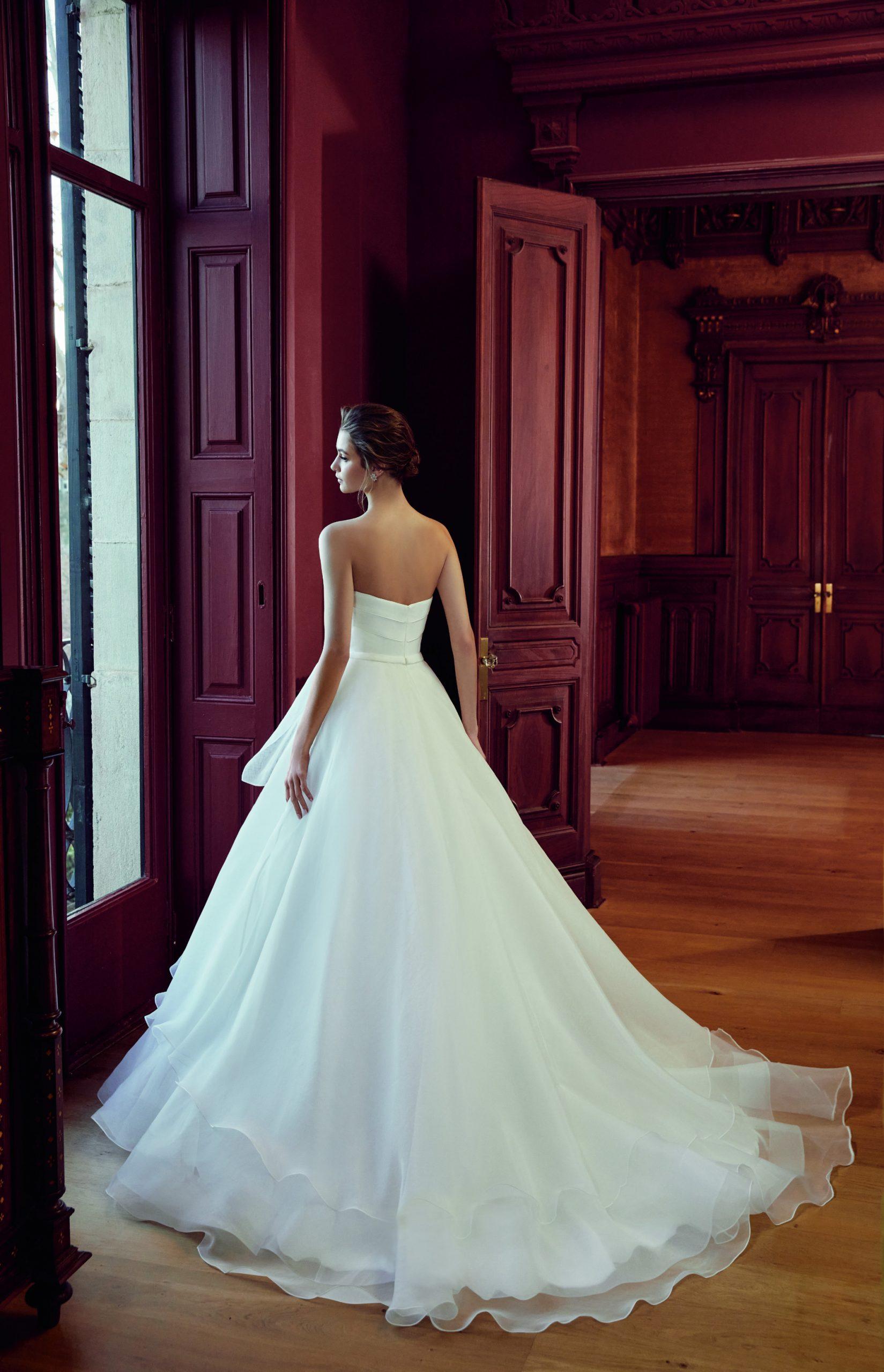 Robe de mariée Divina Sposa modèle 232-16