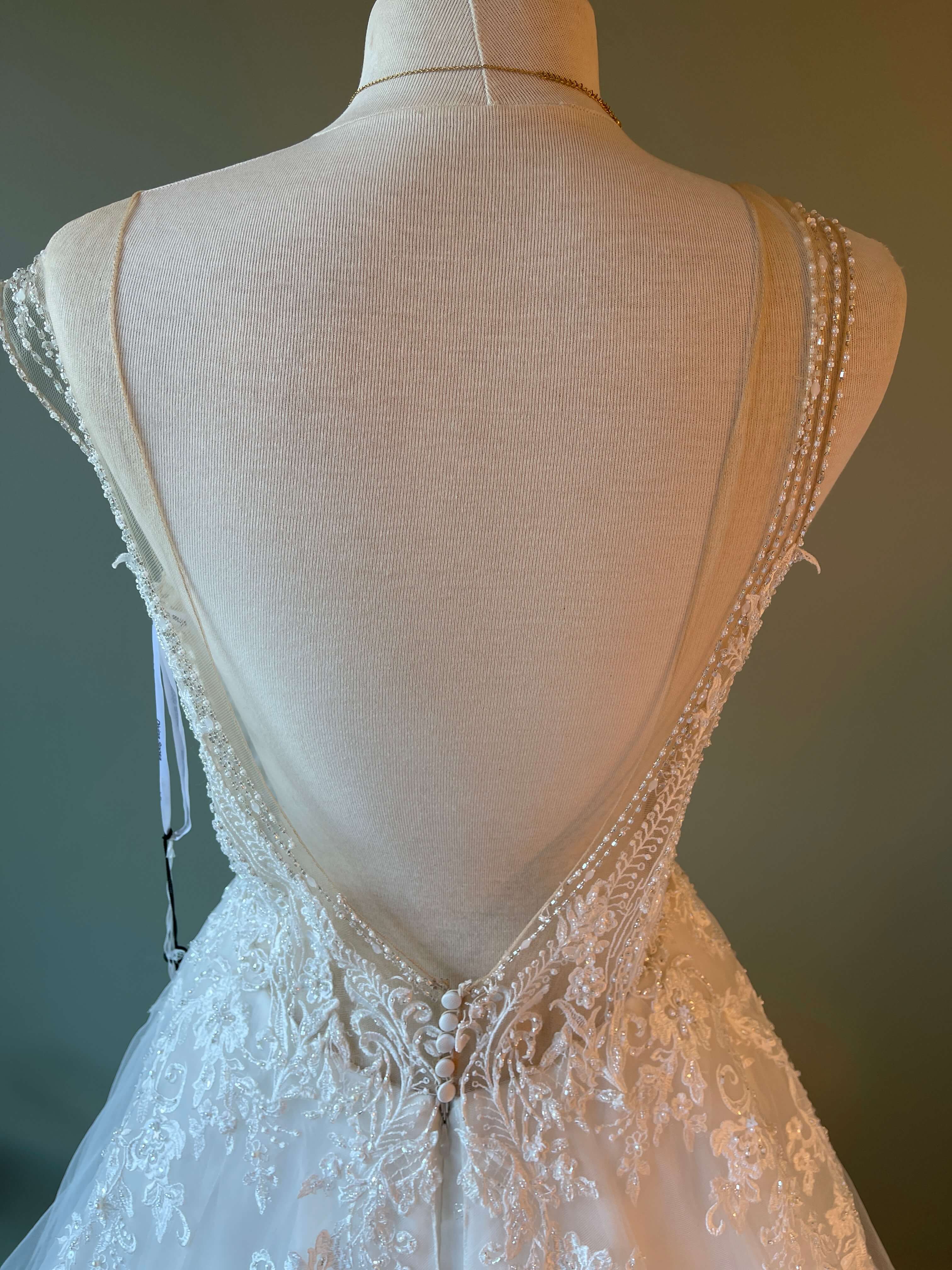 Robe de mariée Divina Sposa modèle 212-18