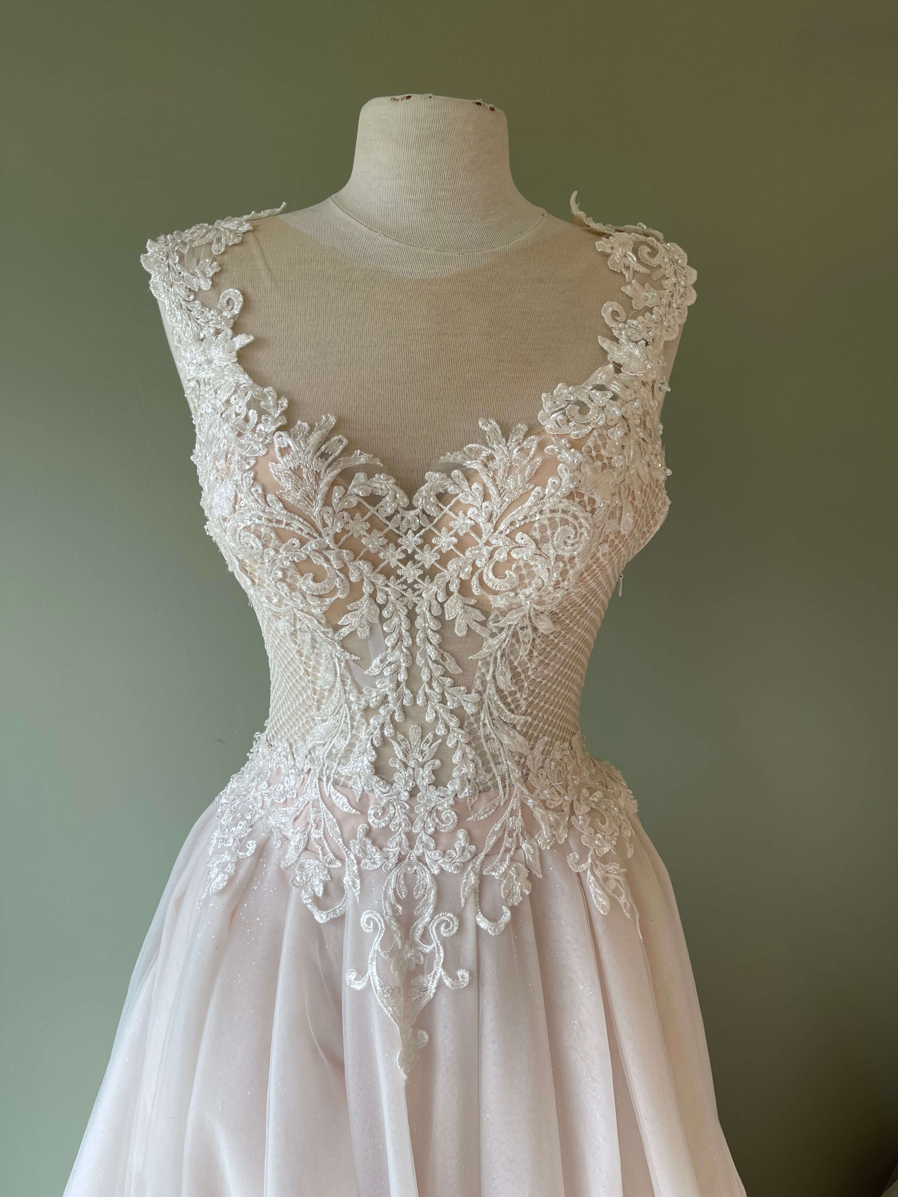 Robe de mariée Anghelina Antohi modèle Fiona