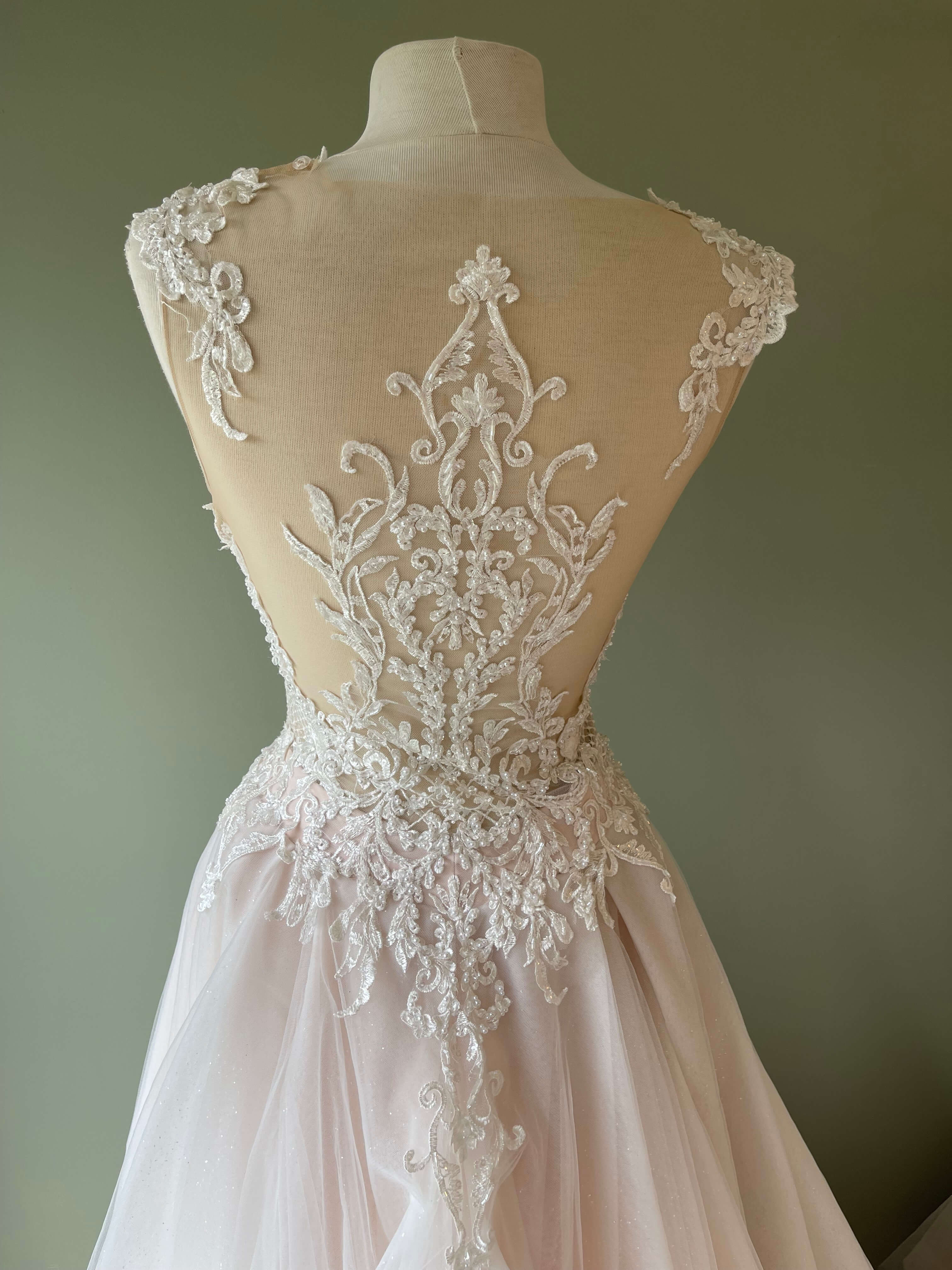 Robe de mariée Anghelina Antohi modèle Fiona