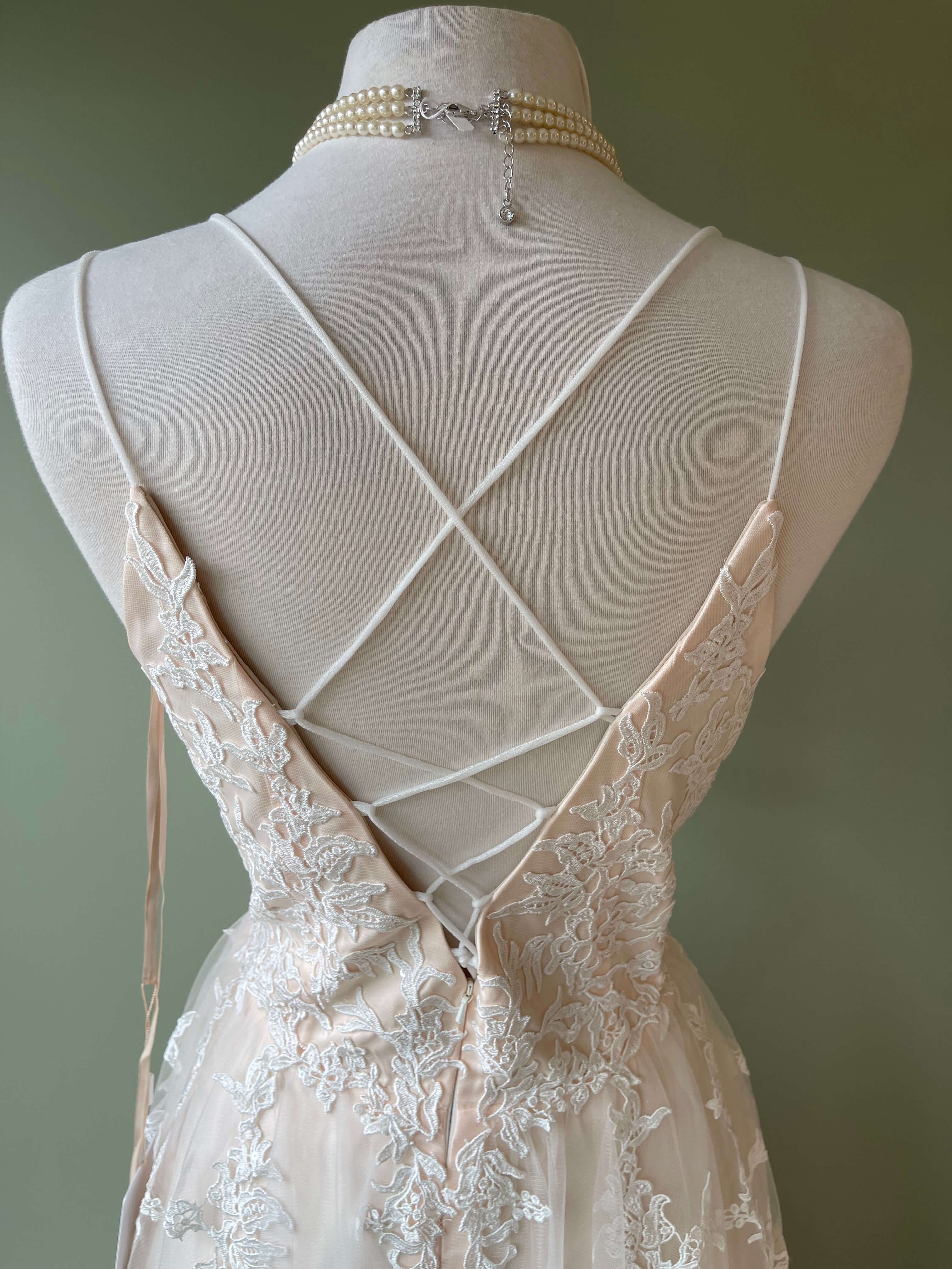Robe de mariée Créatif Paris modèle Aude