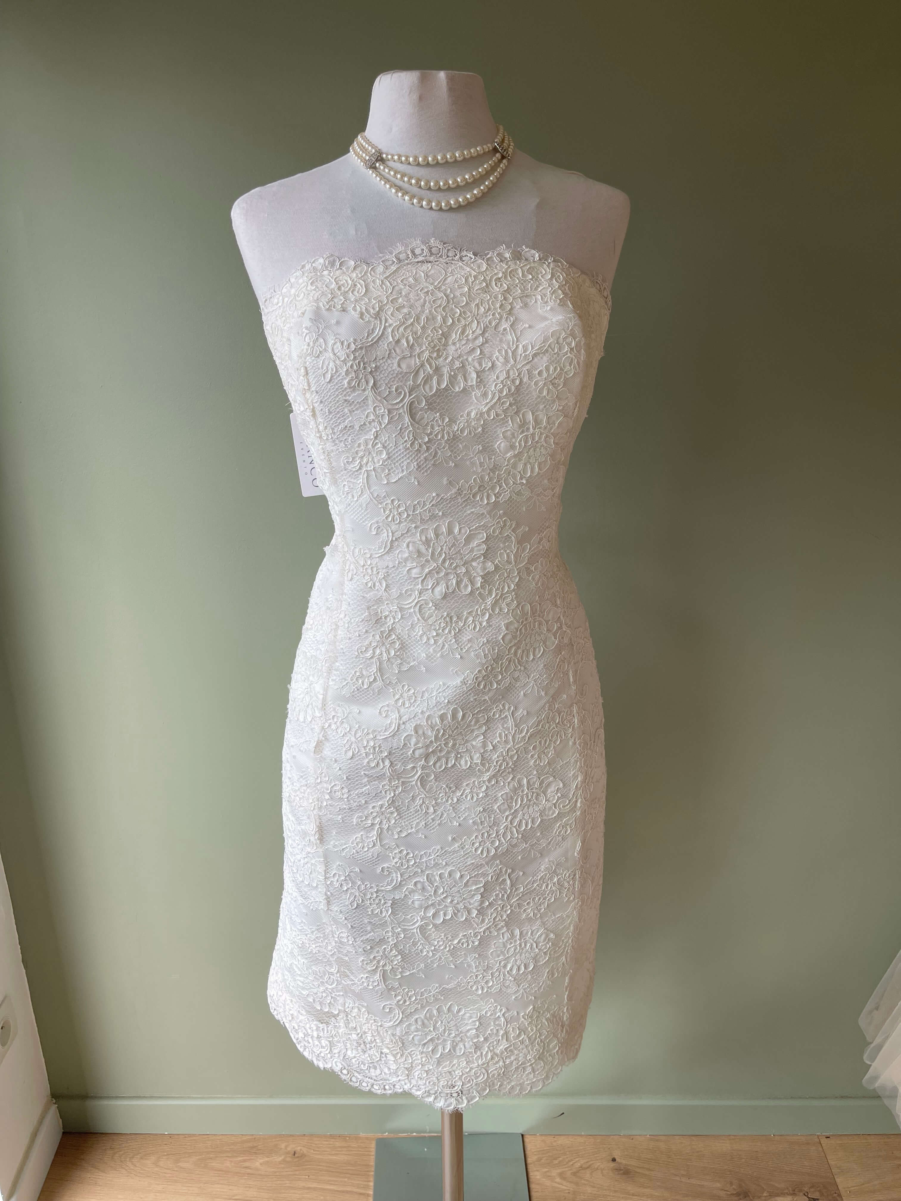 Robe de mariée courte Bianco Evento modèle Aprilia