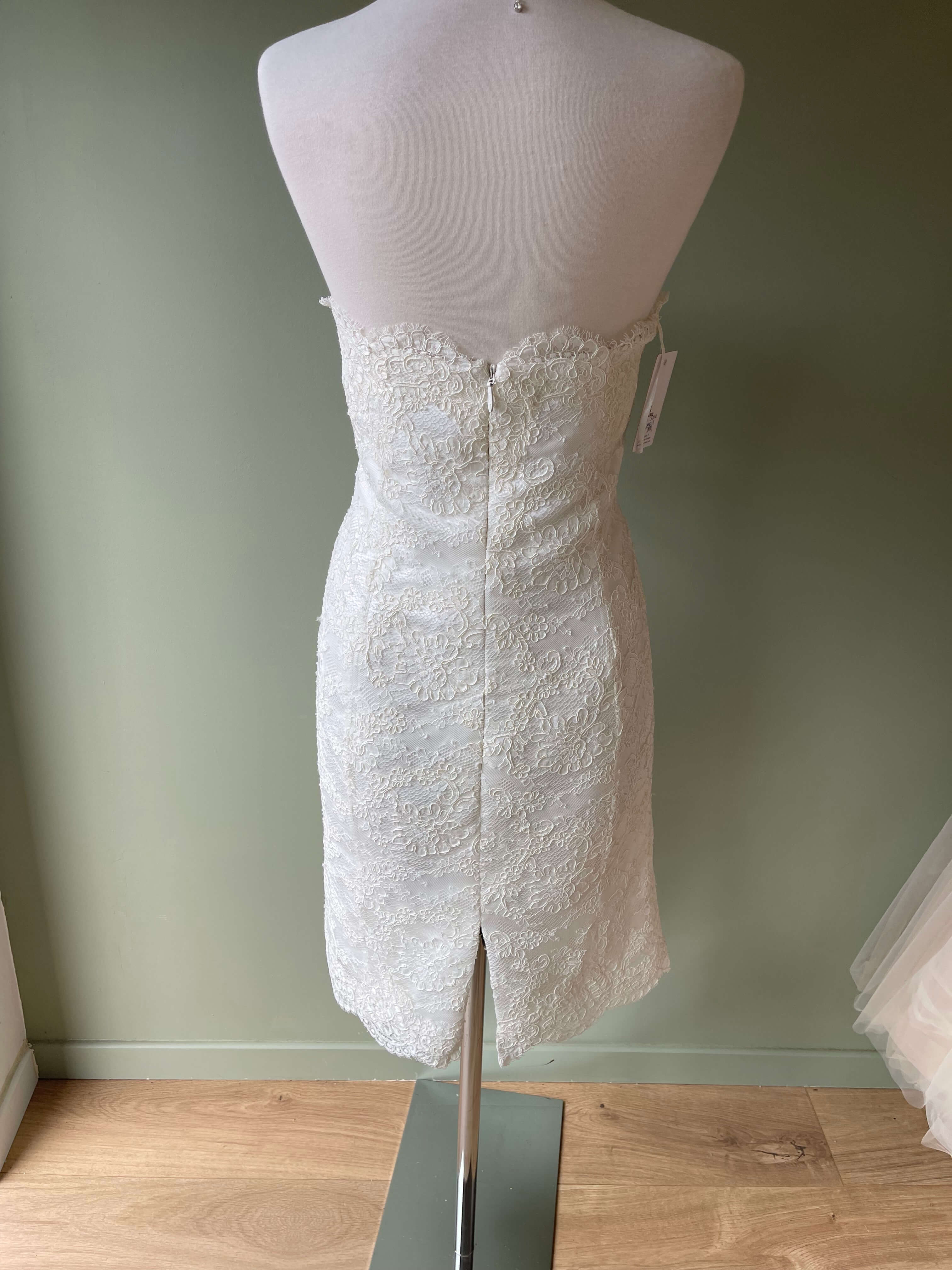Robe de mariée courte Bianco Evento modèle Aprilia