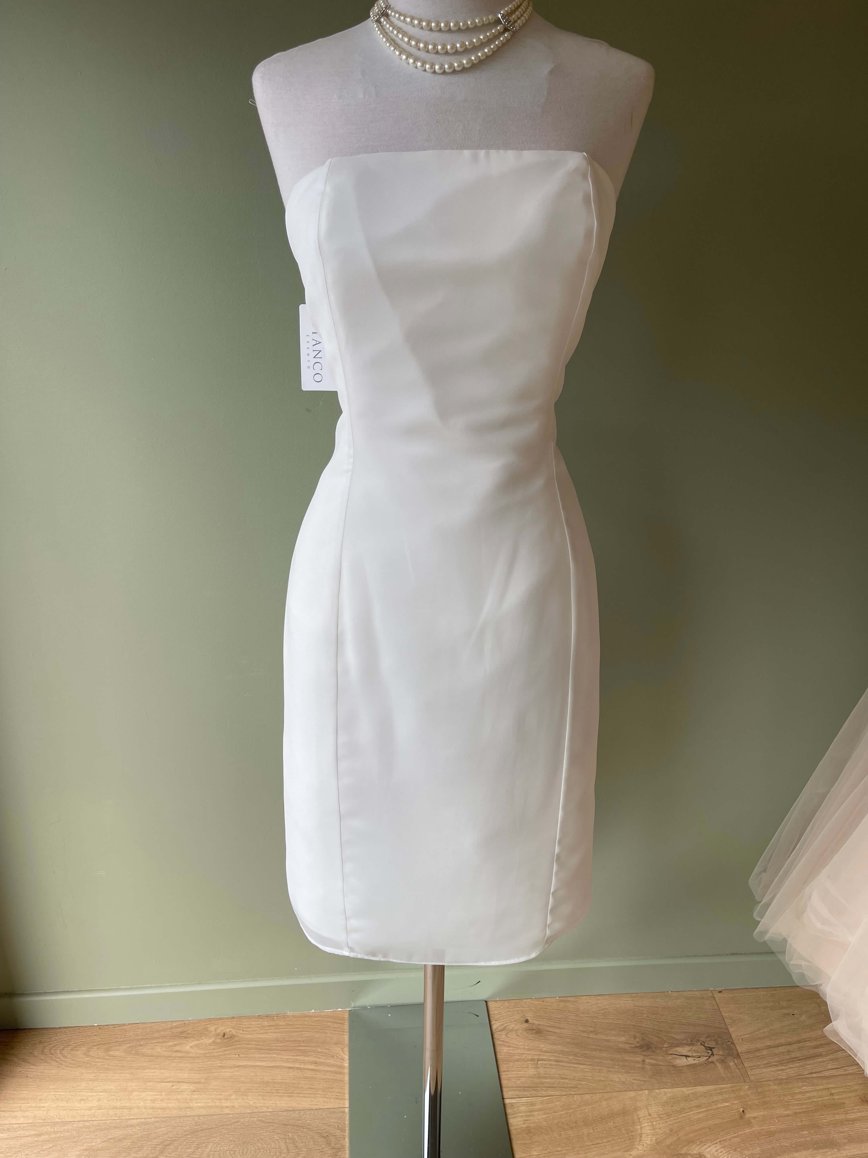 Robe de mariée courte Bianco Evento modèle Ortensia
