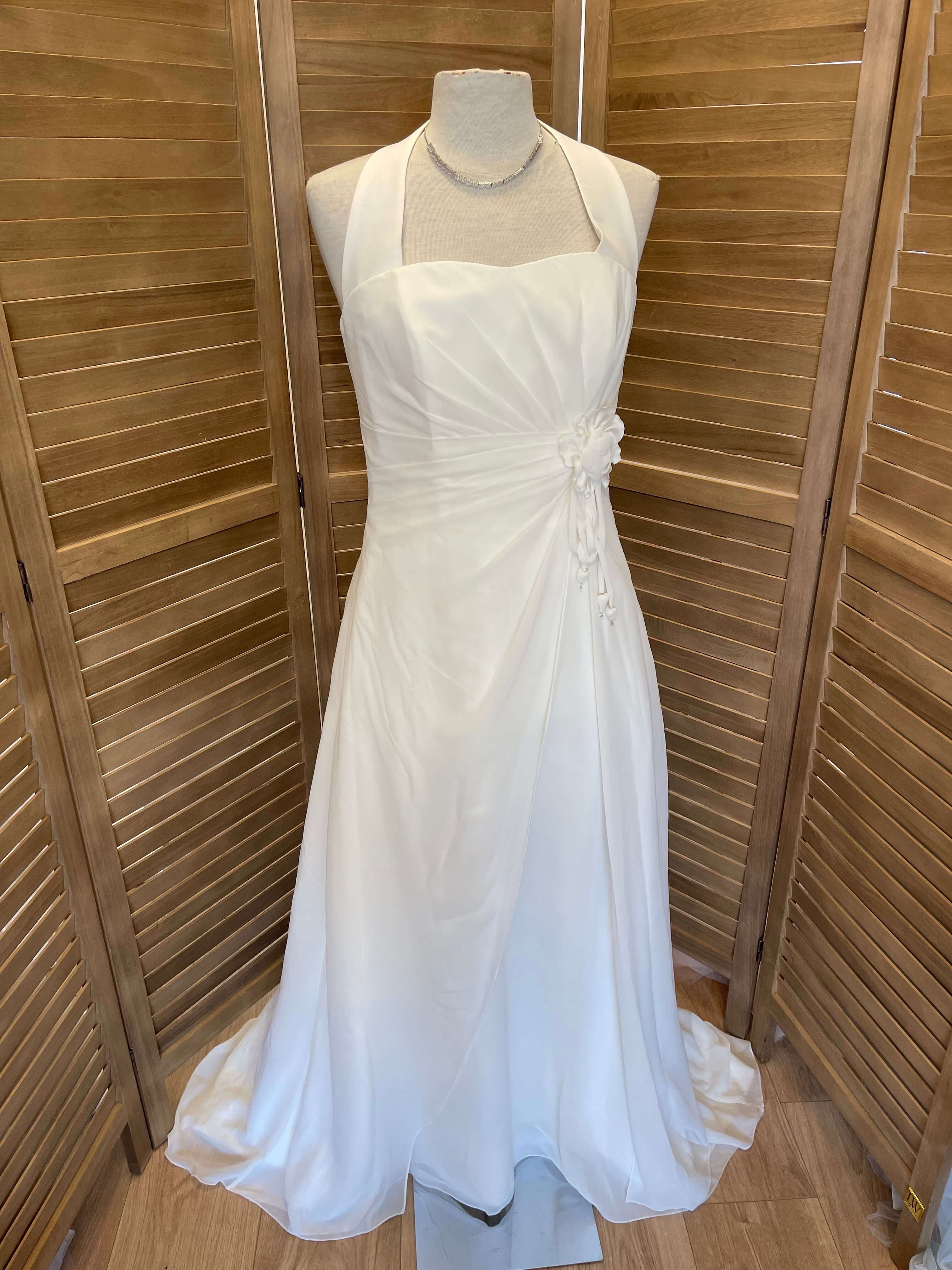 Robe Point Mariage modèle Sonora