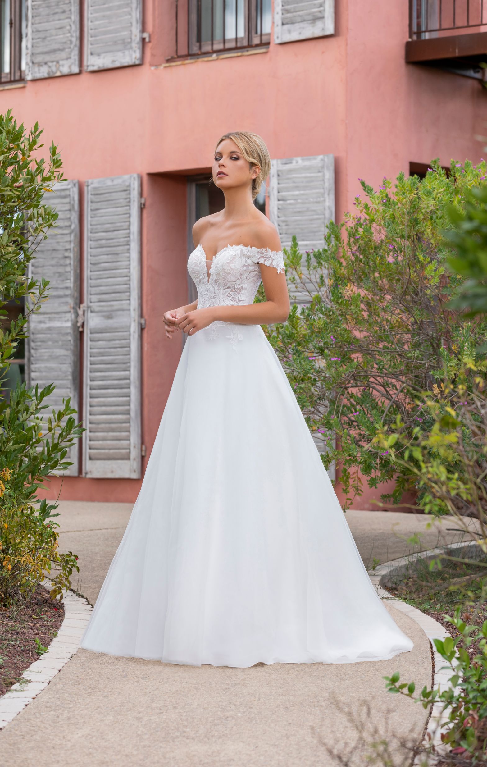 Robe de mariée L'atelier des mariées modèle 23AM05