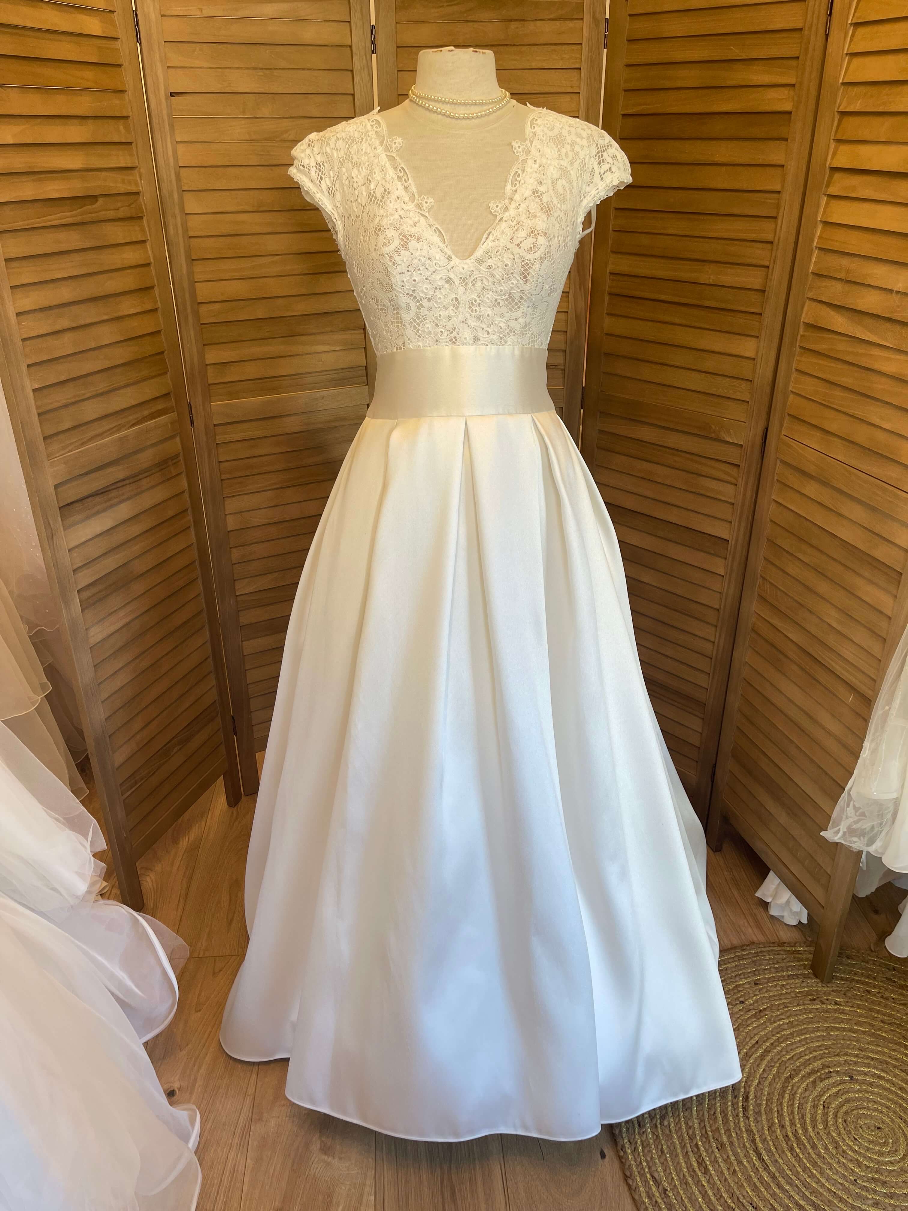 Robe de mariée Cymbeline modèle Modestie