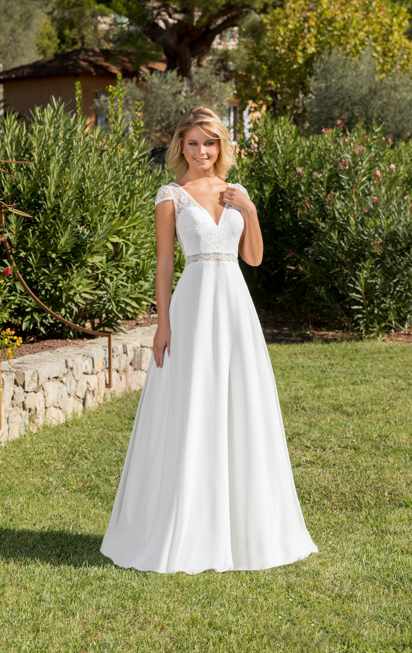 Robe de mariée L'atelier des mariées modèle 23AM09
