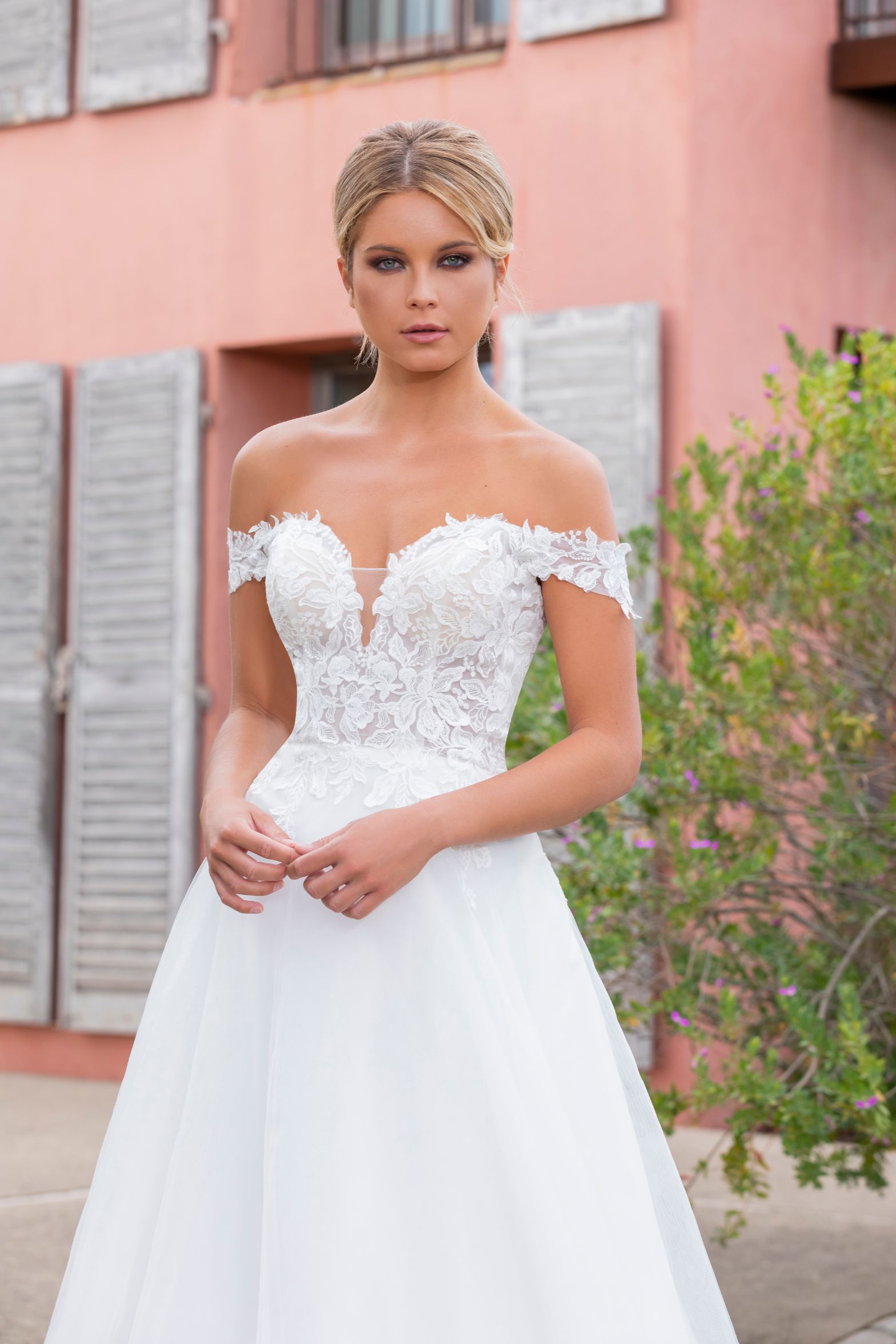 Robe de mariée L'atelier des mariées modèle 23AM05