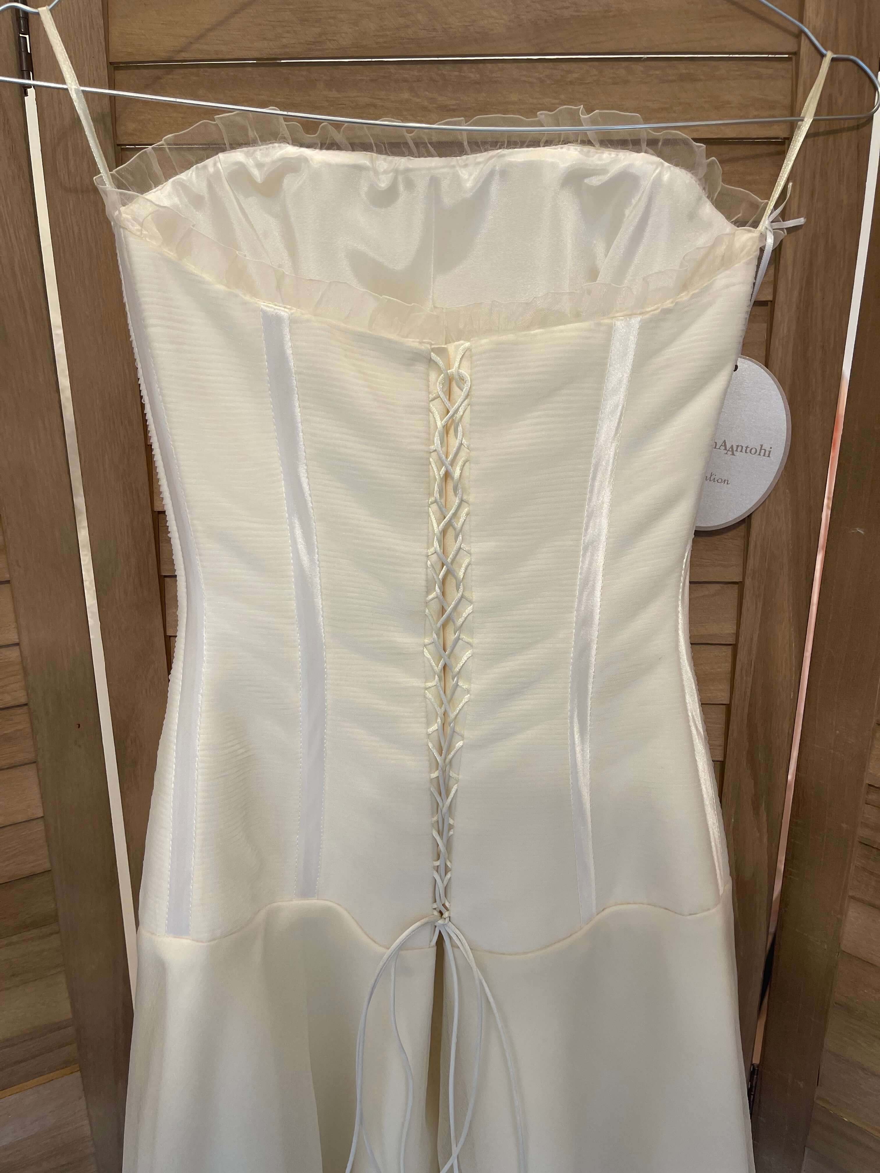 Robe de mariée Anghelina Antohi modèle Lilas