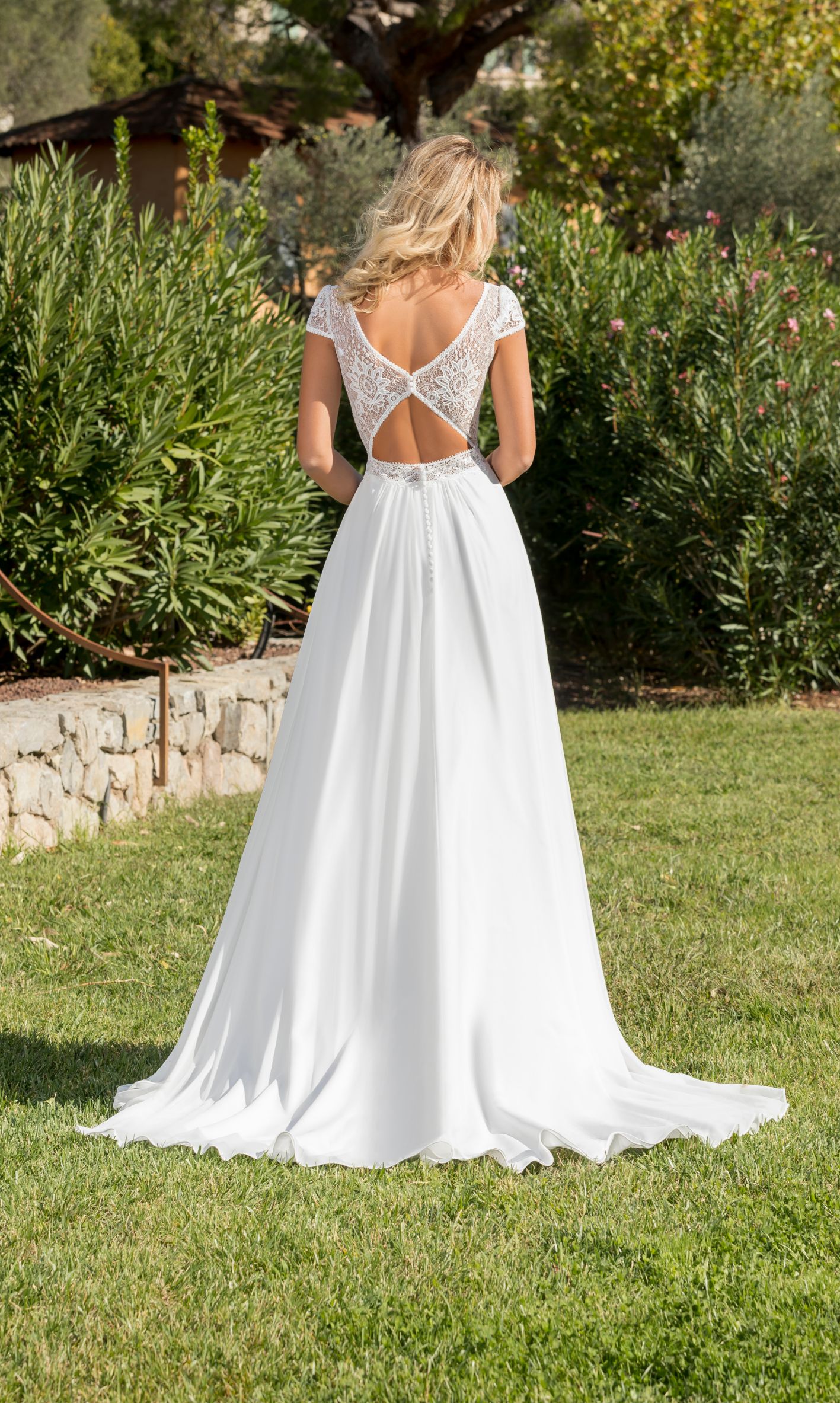 Robe de mariée L'atelier des mariées modèle 23AM09