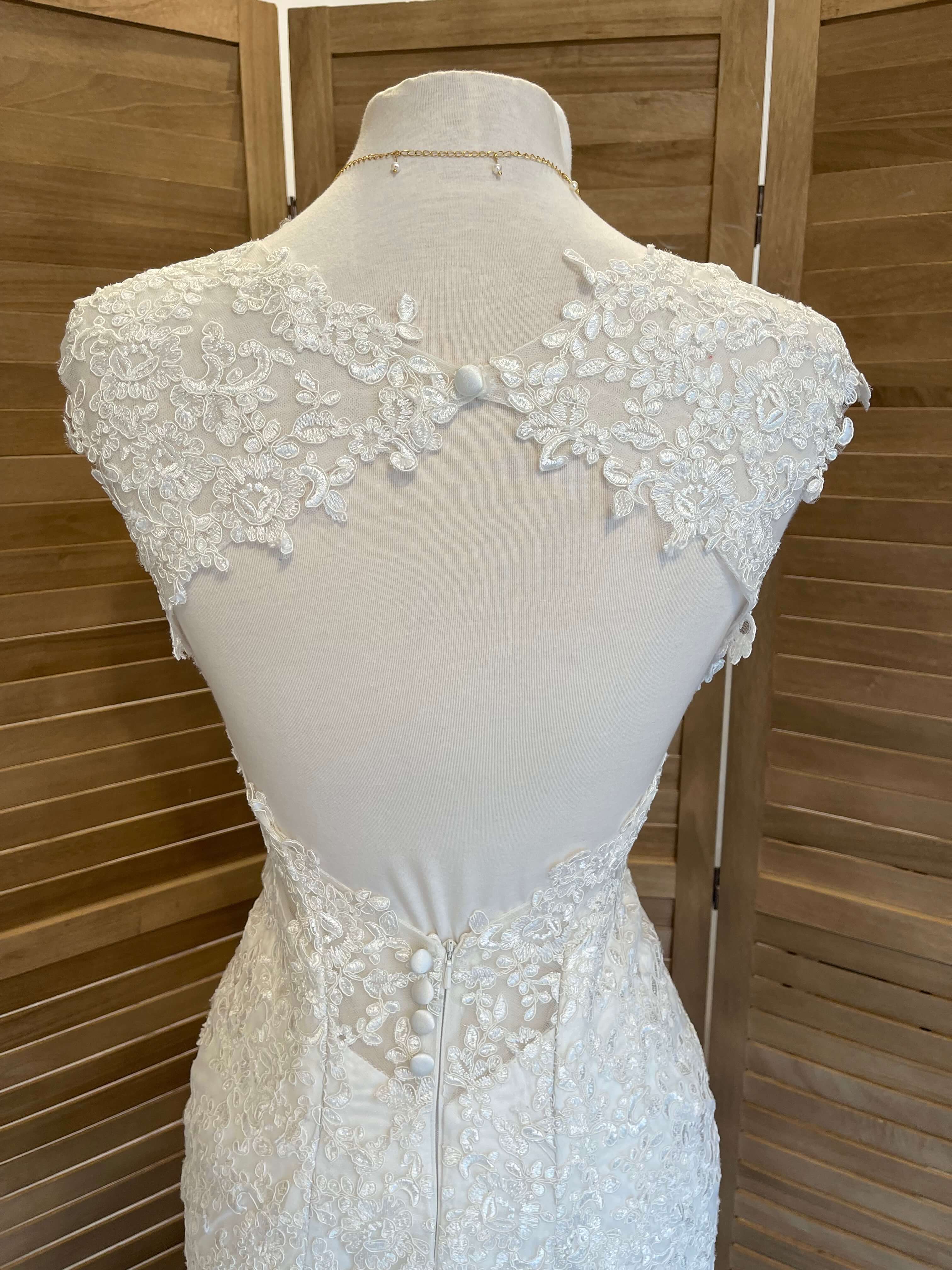 Robe de mariée fourreau