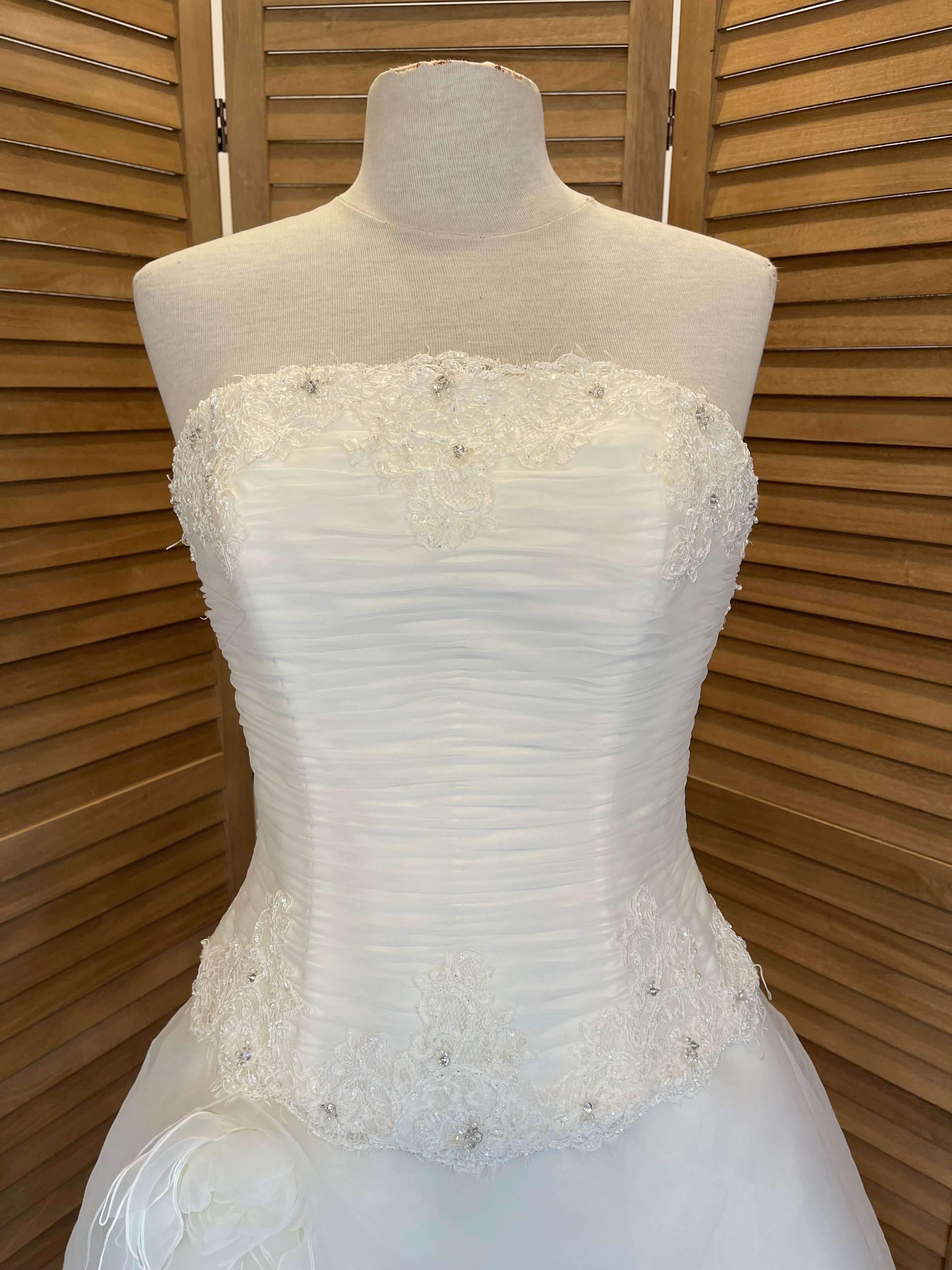 Robe de mariée Eglantine Créations