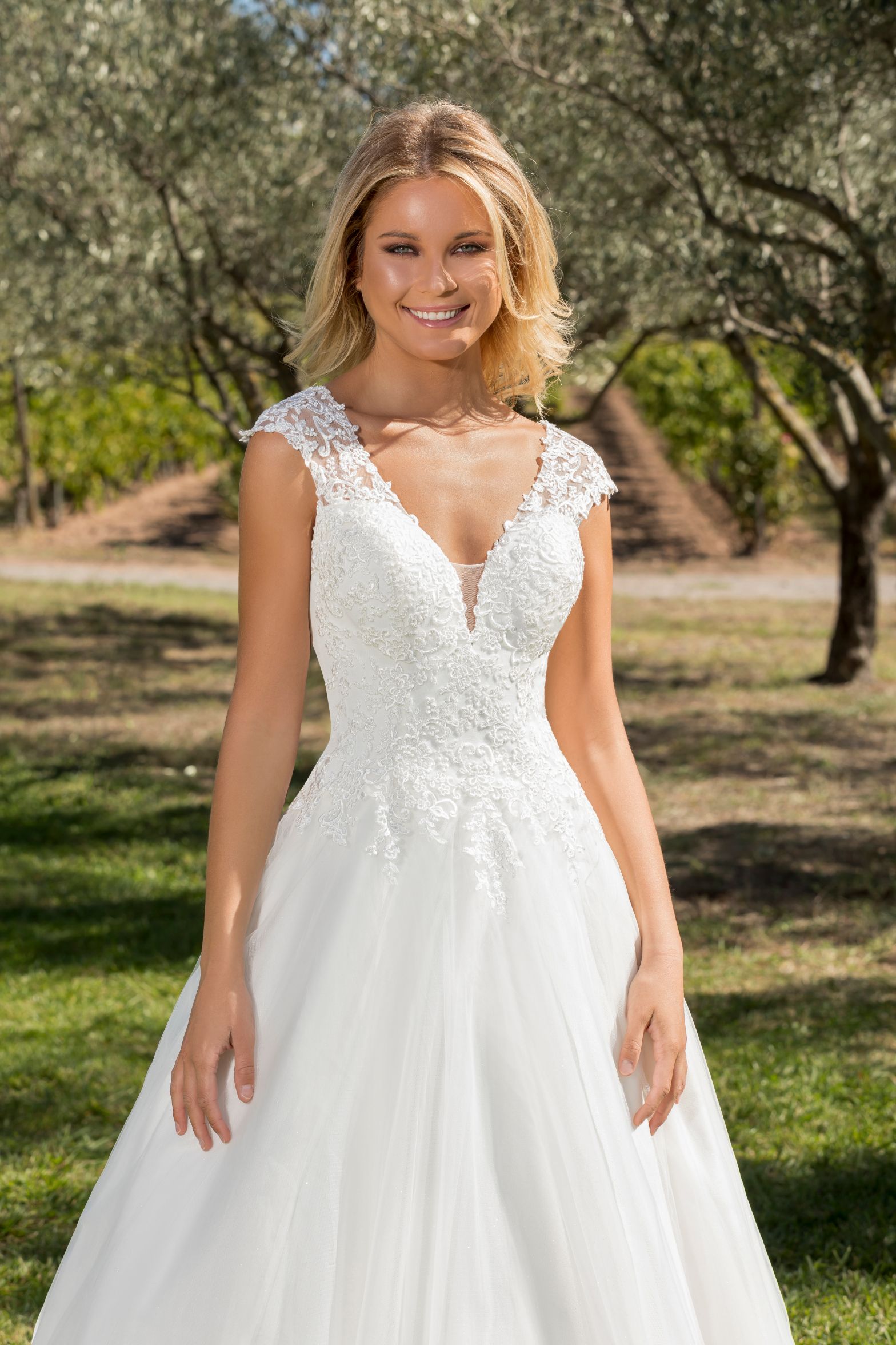 Robe de mariée L'atelier des mariées modèle 23AM10