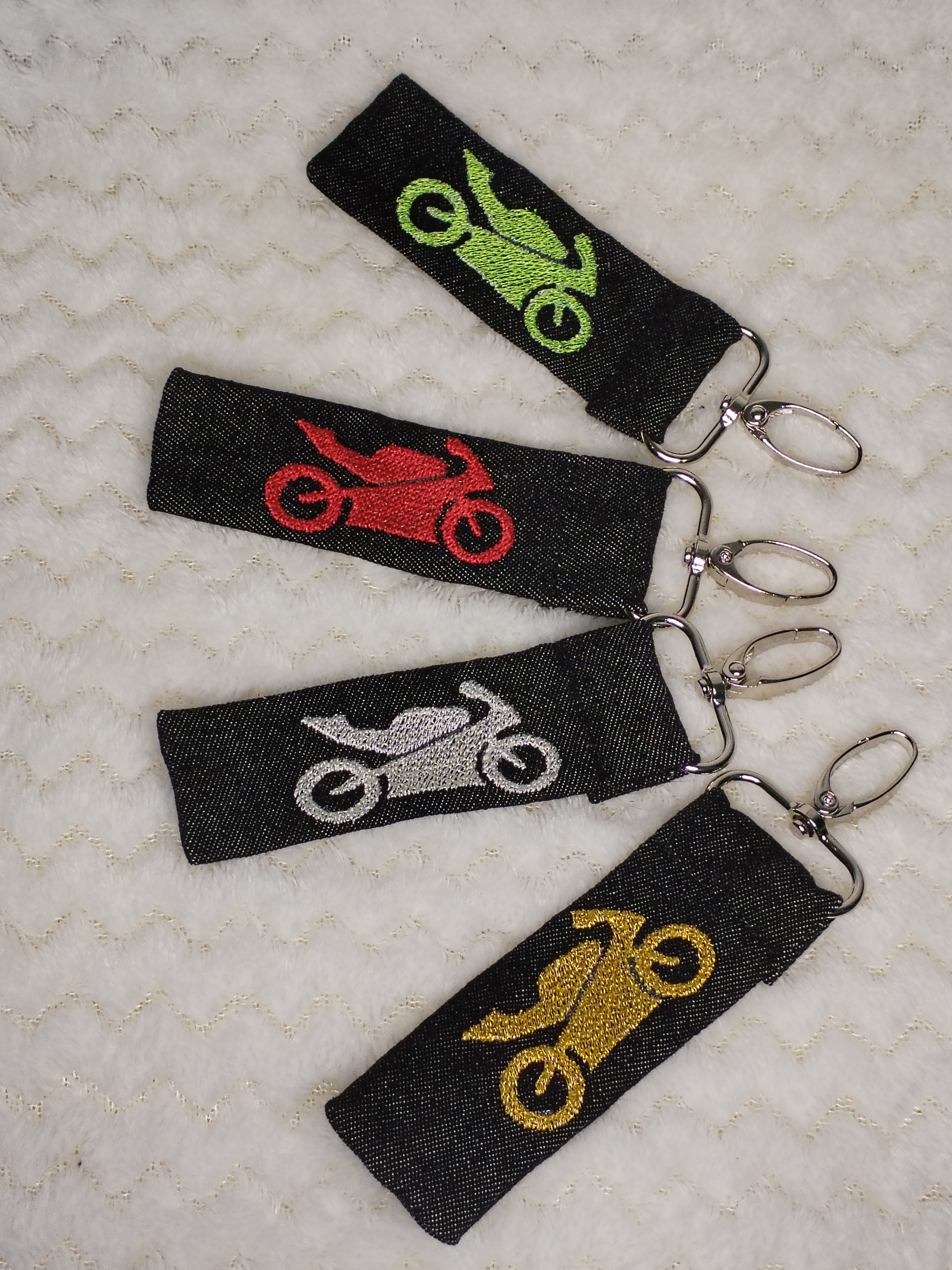 Porte clé moto blanc
