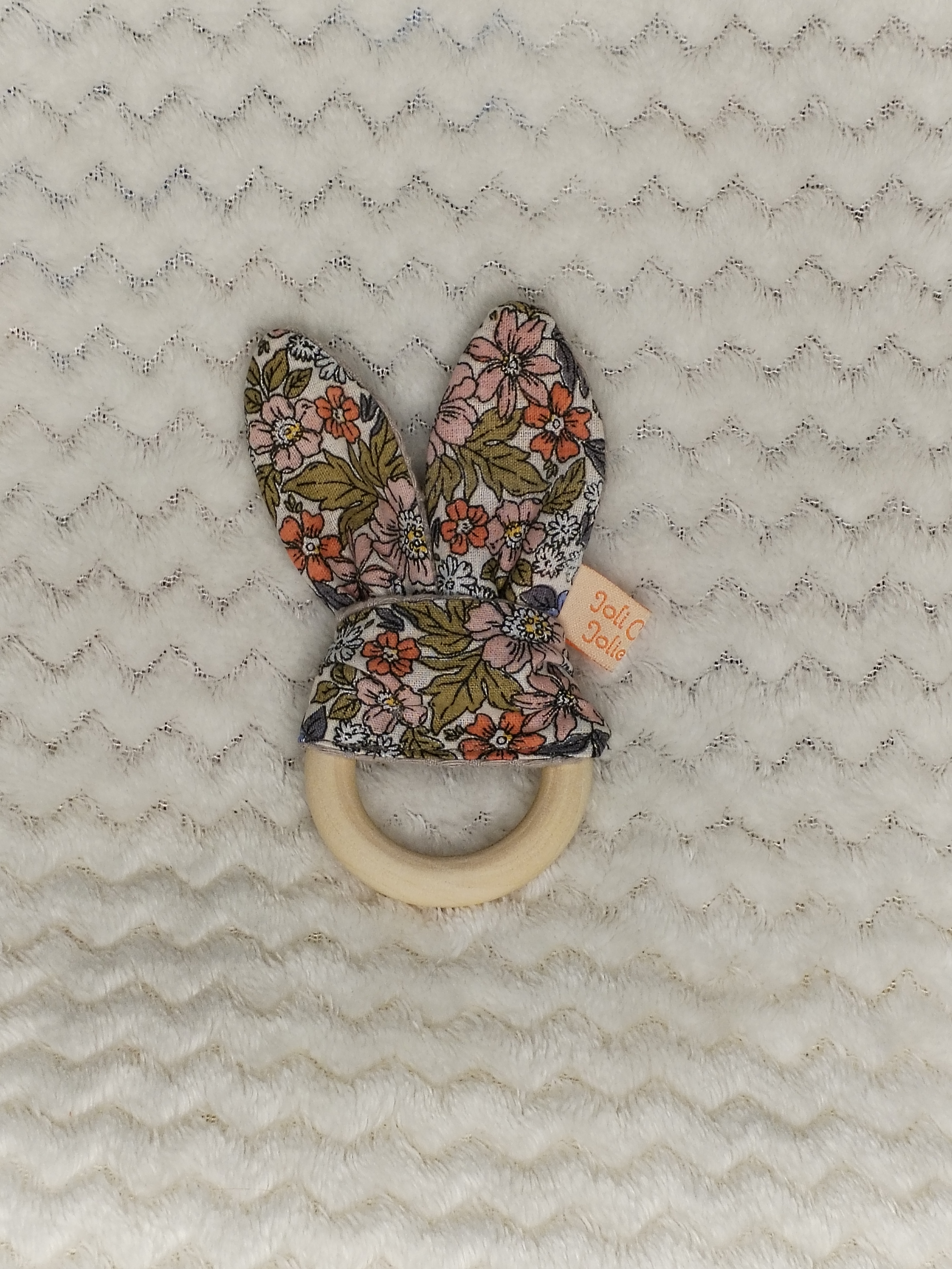 Hochet lapin fleuri 