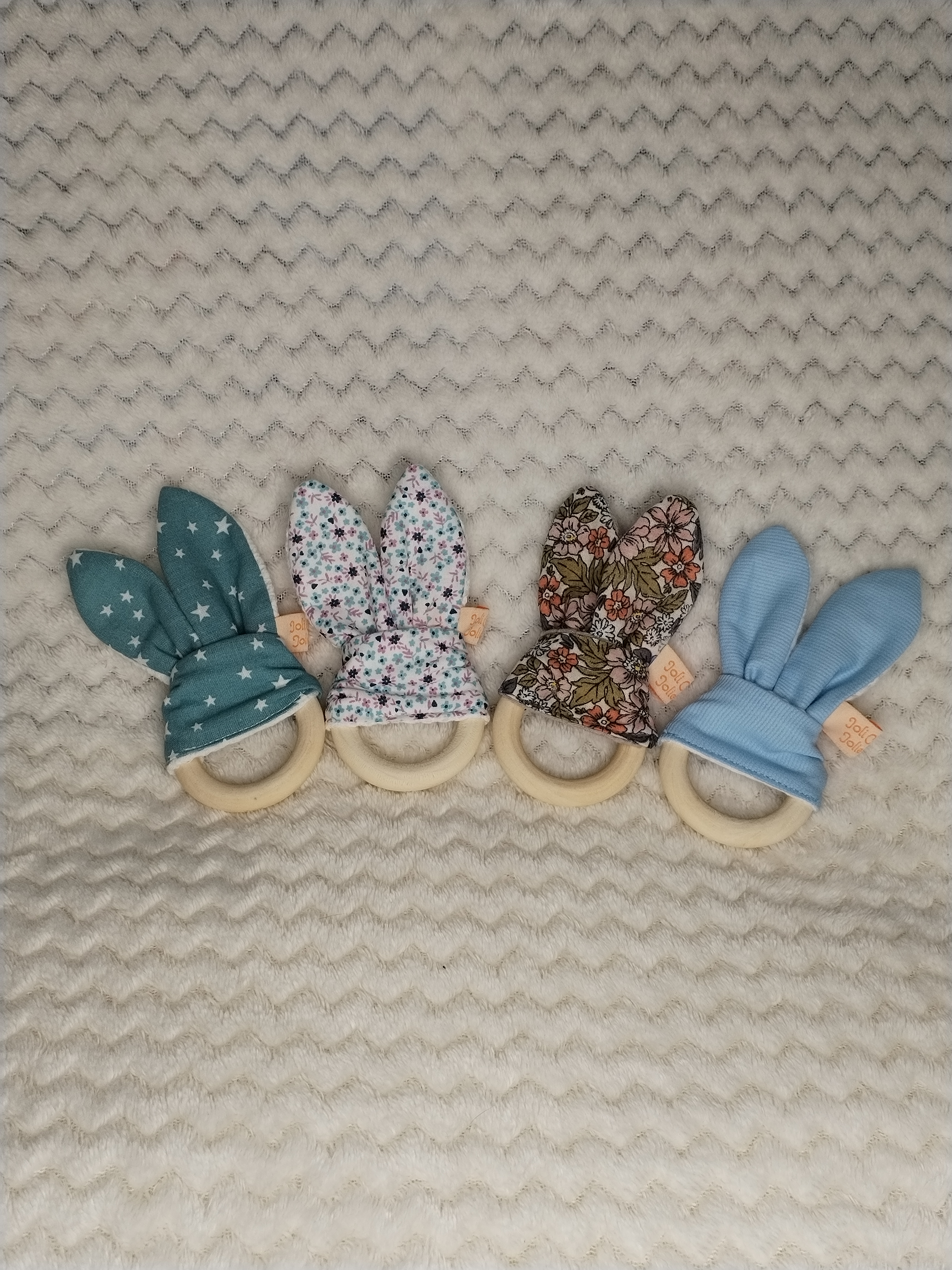 Hochet lapin petites fleurs