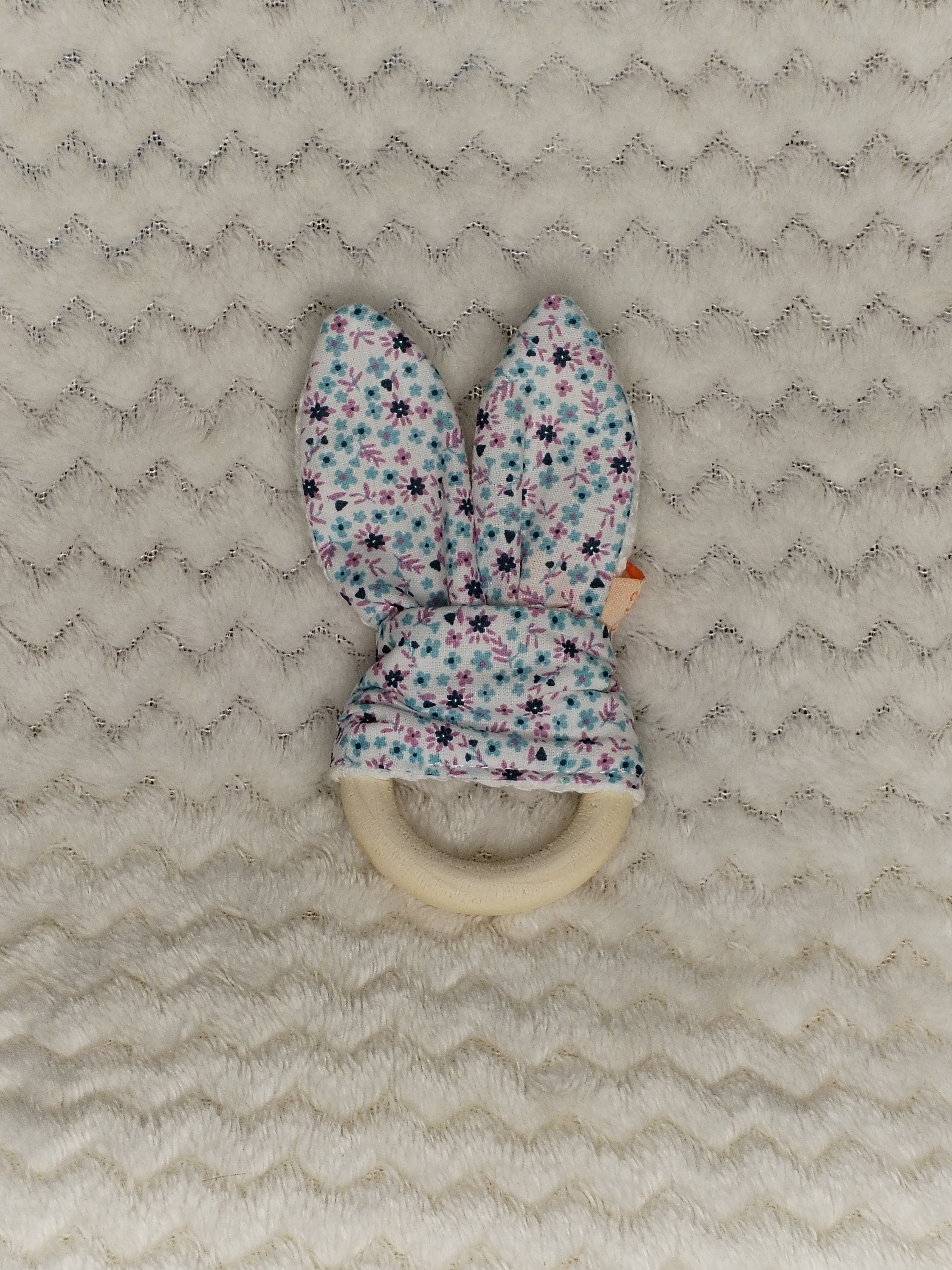 Hochet lapin petites fleurs
