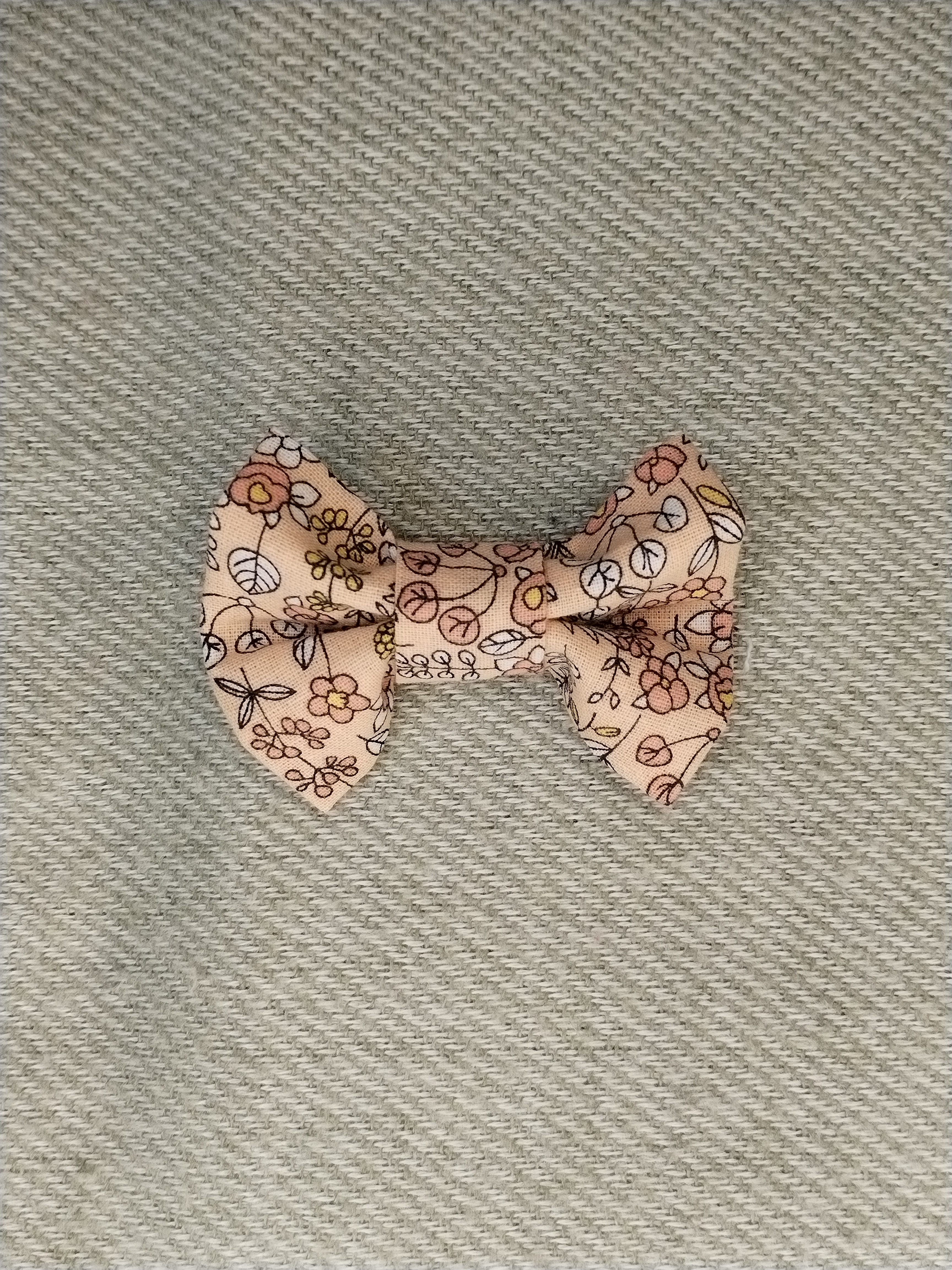 Barrette noeud nature rose