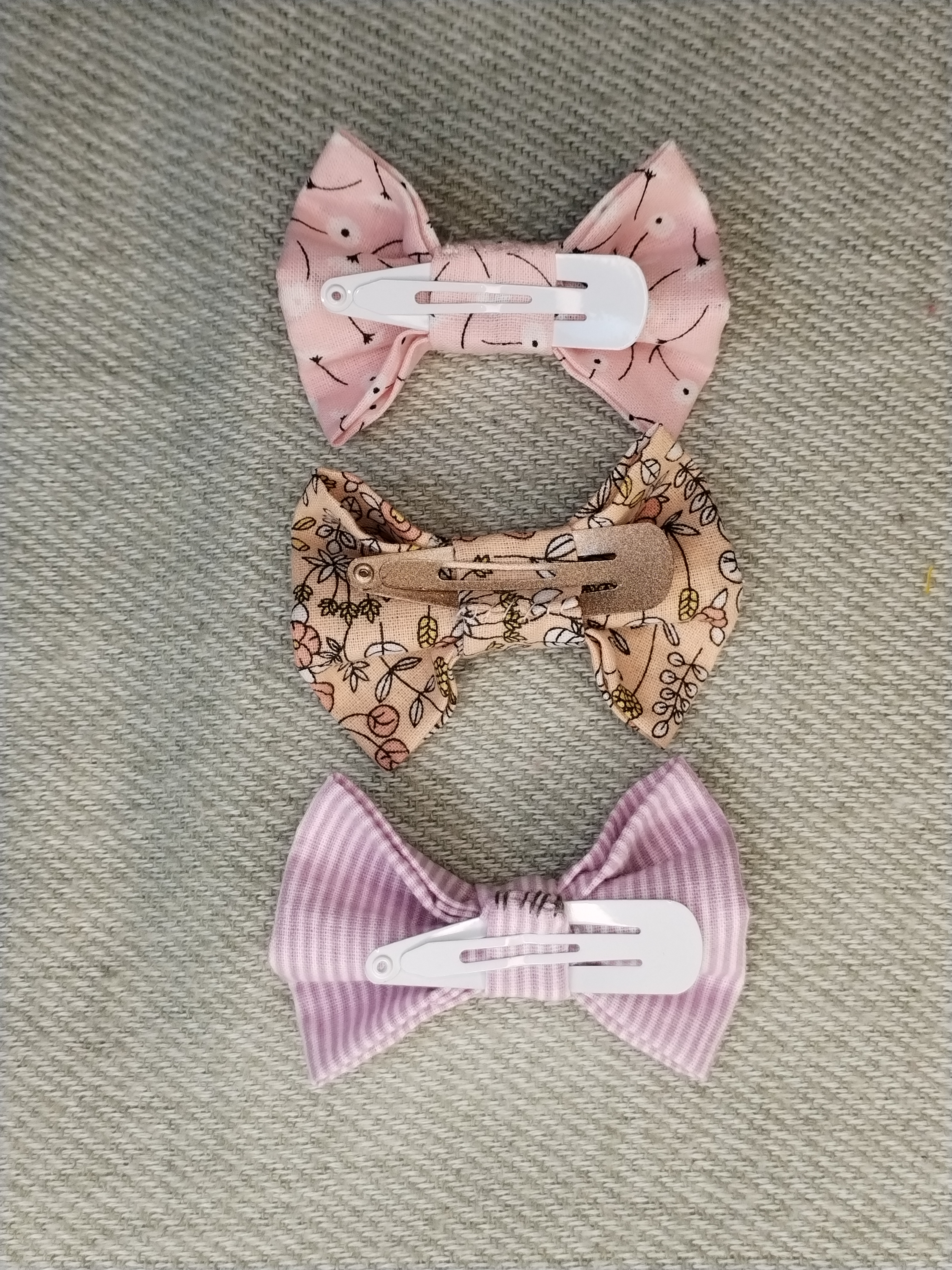 Barrette noeud nature rose