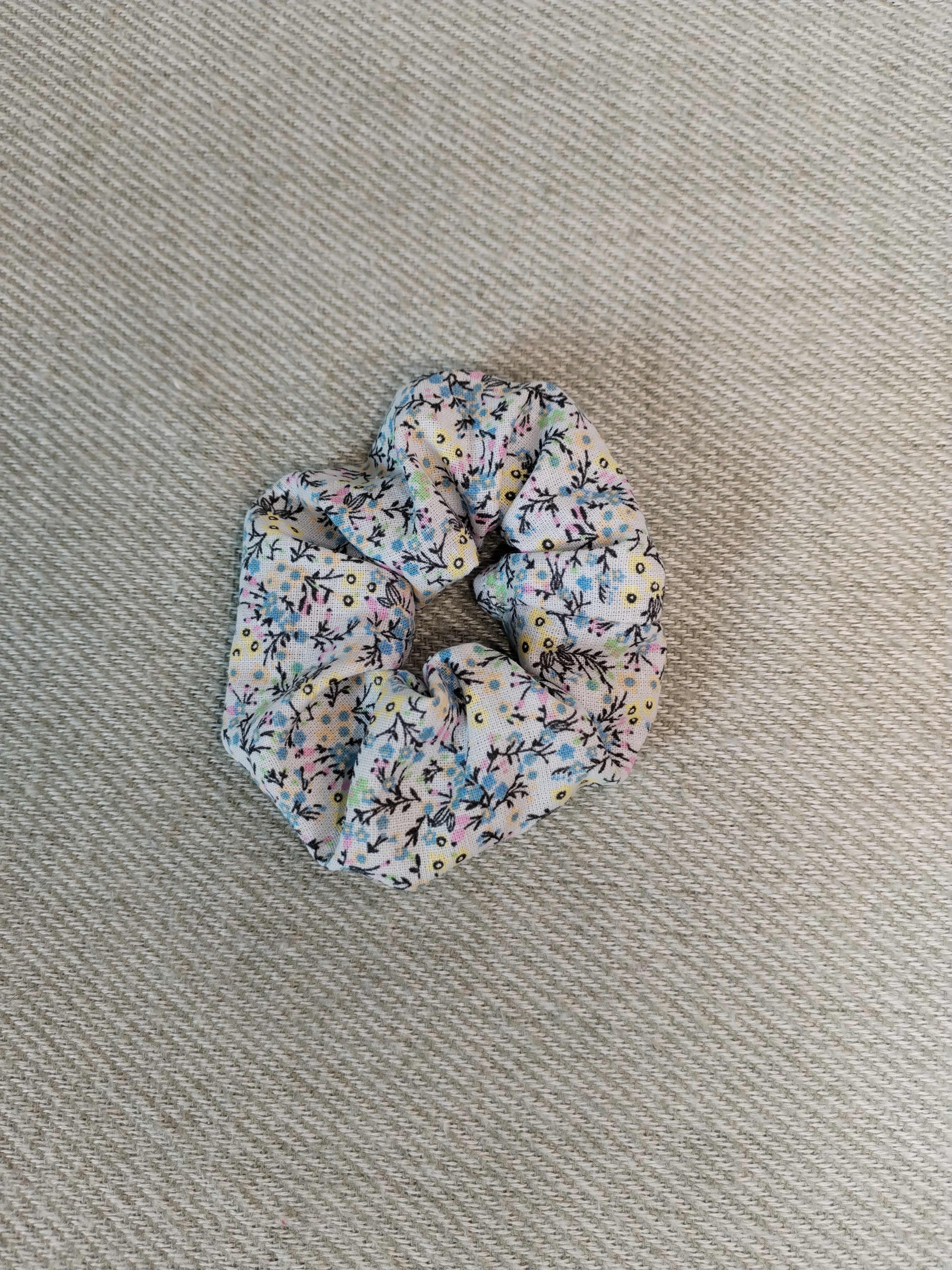 Chouchou fleuri multicolore
