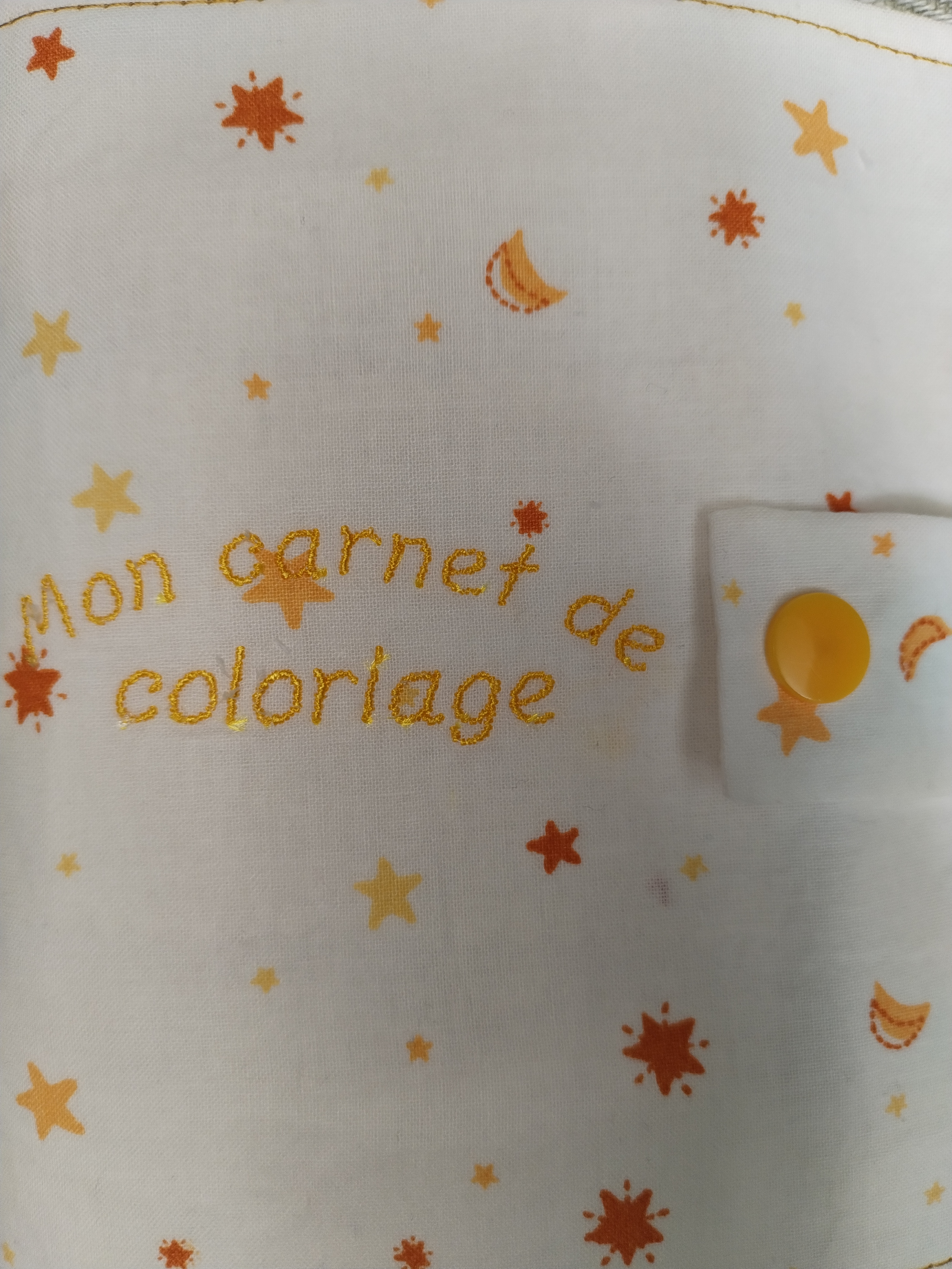 Mini livre de coloriage lavable étoilé