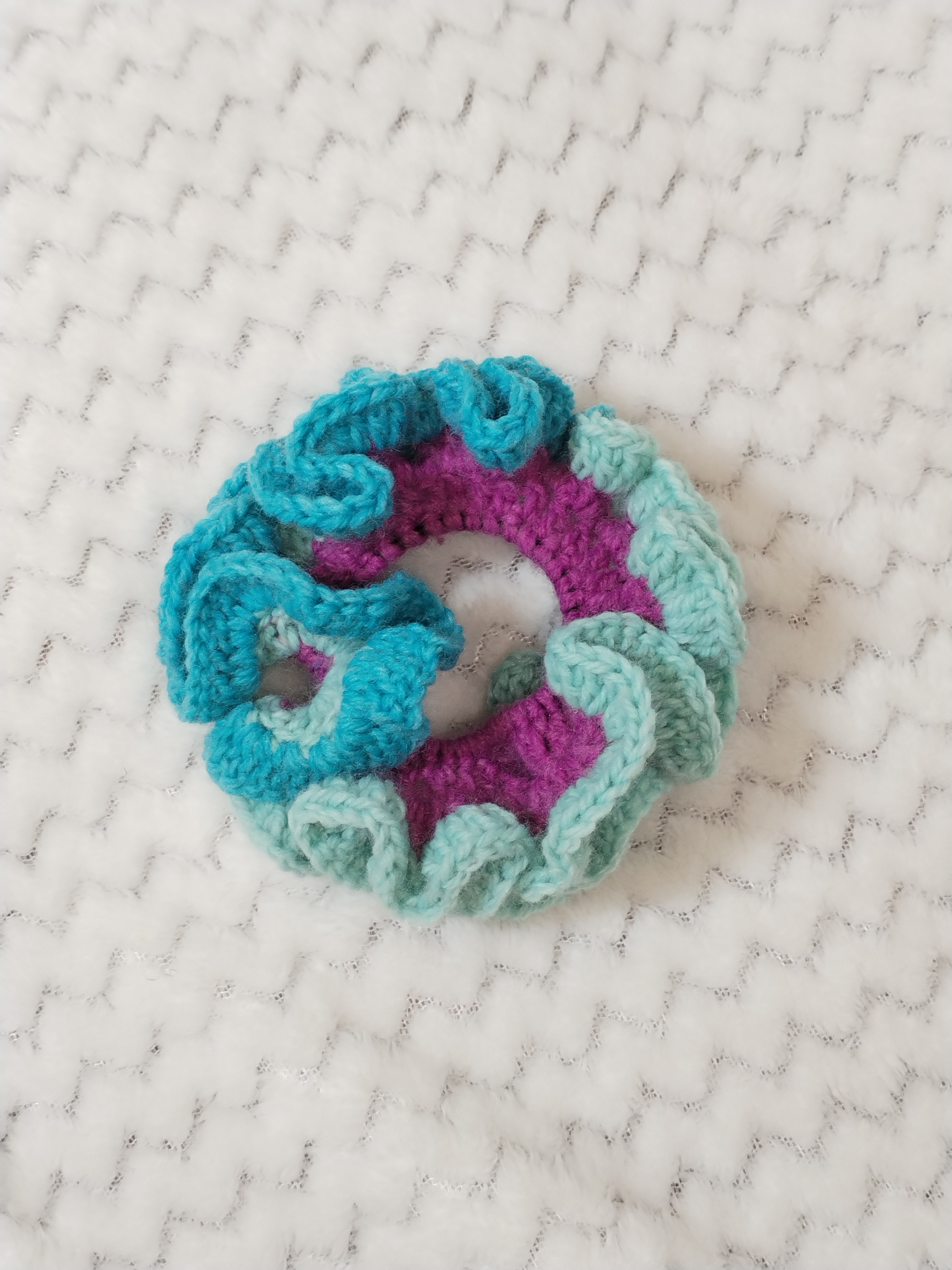 Chouchou crochet violet et bleu