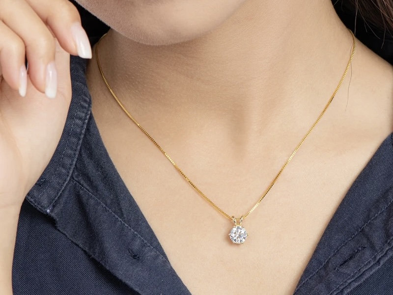 Collier Le solitaire