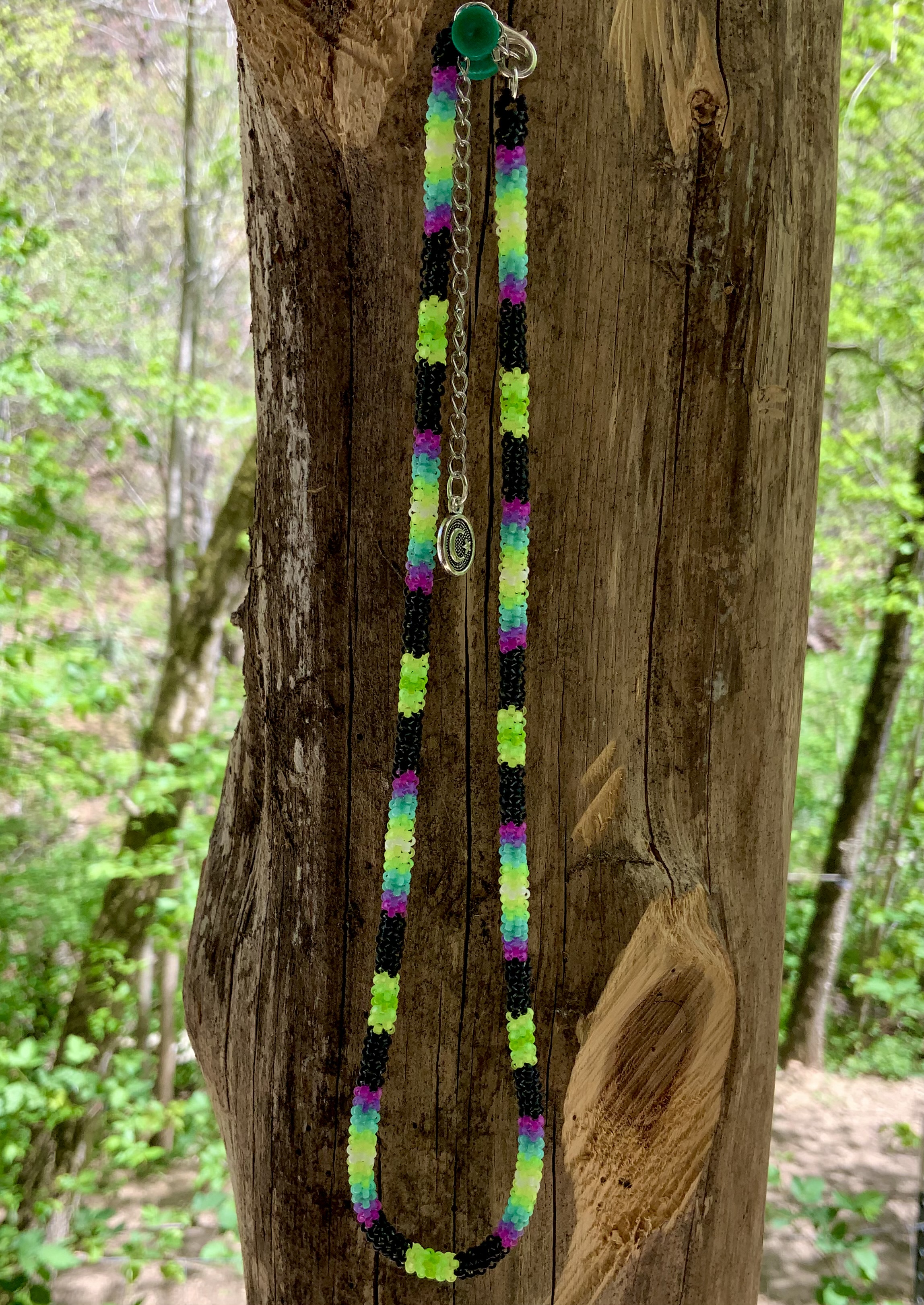 Green dream beaded necklace