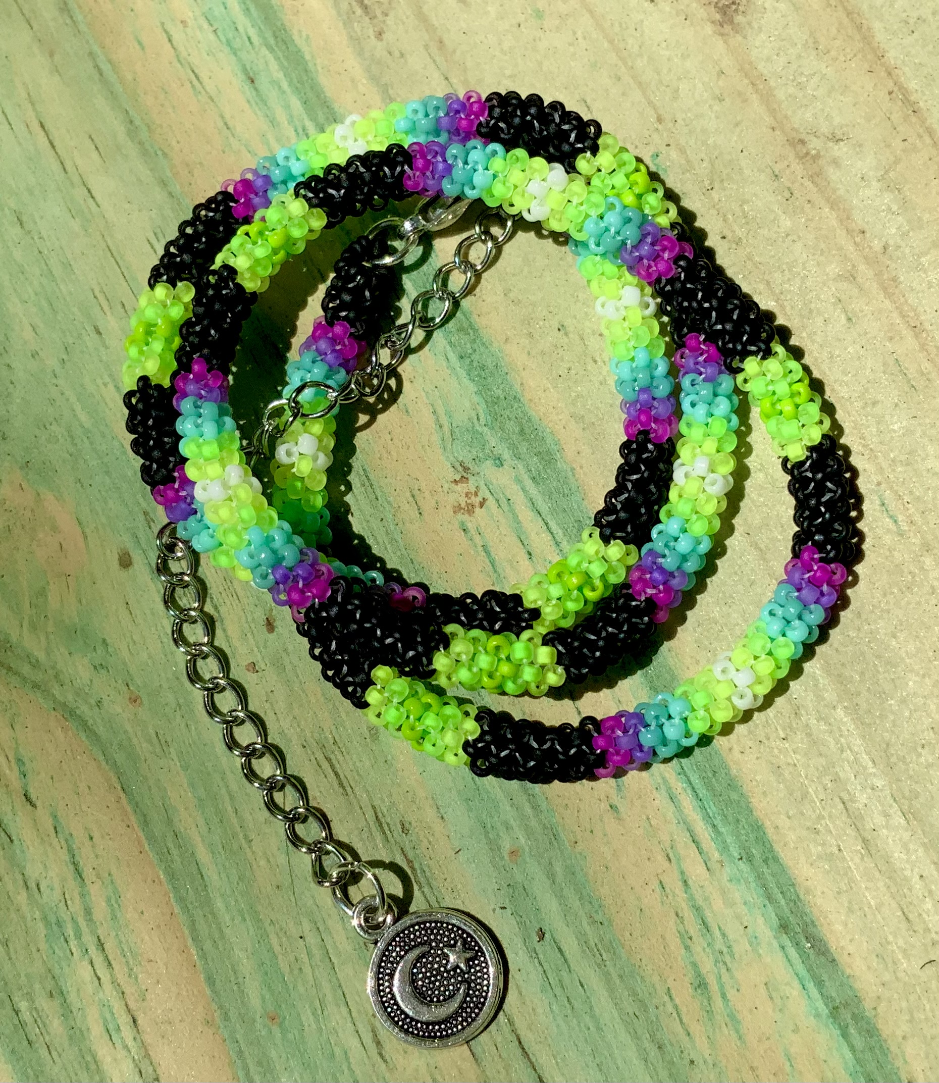 Green dream beaded necklace
