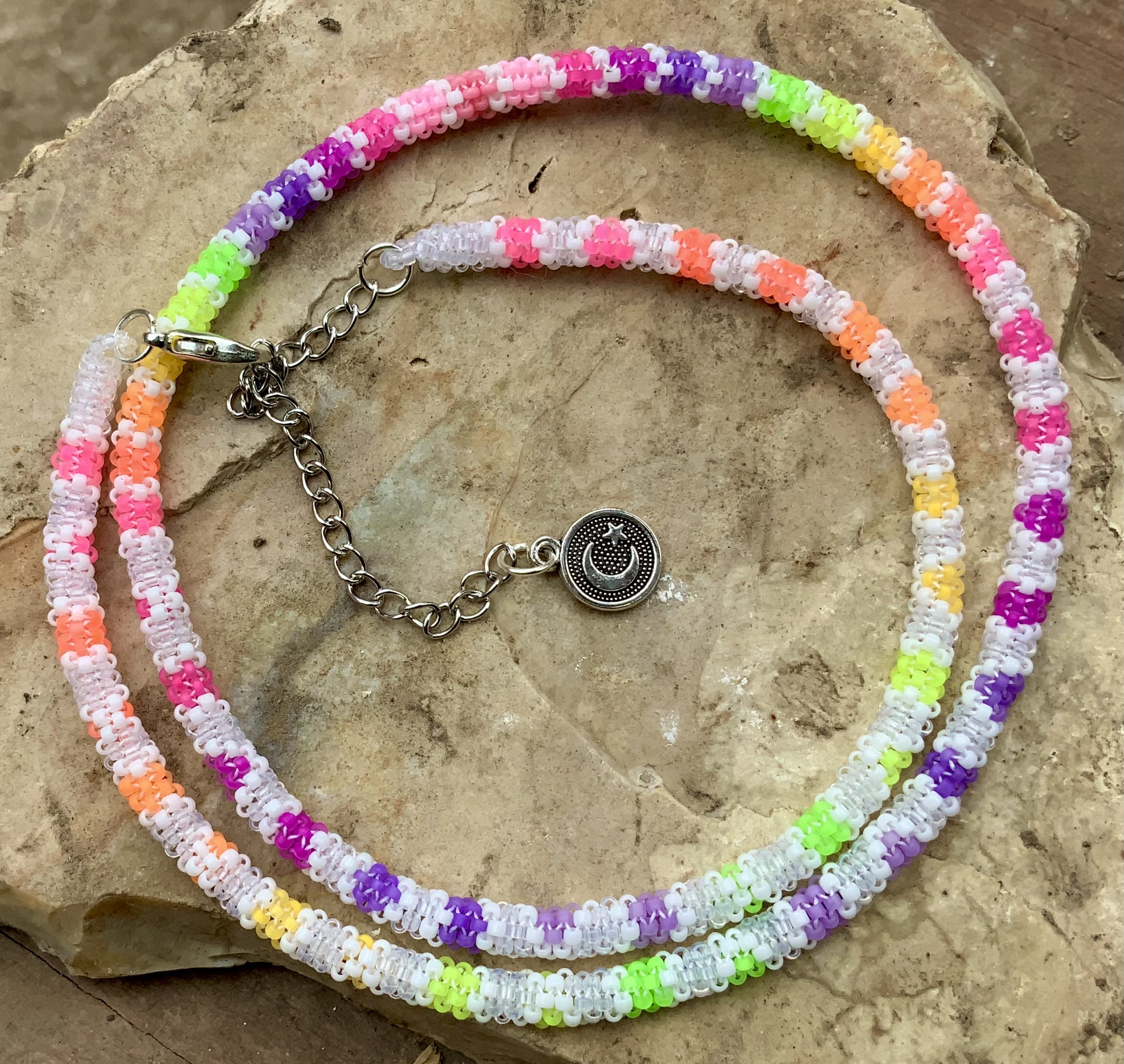 Light Neon Blacklight reactive beaded necklace