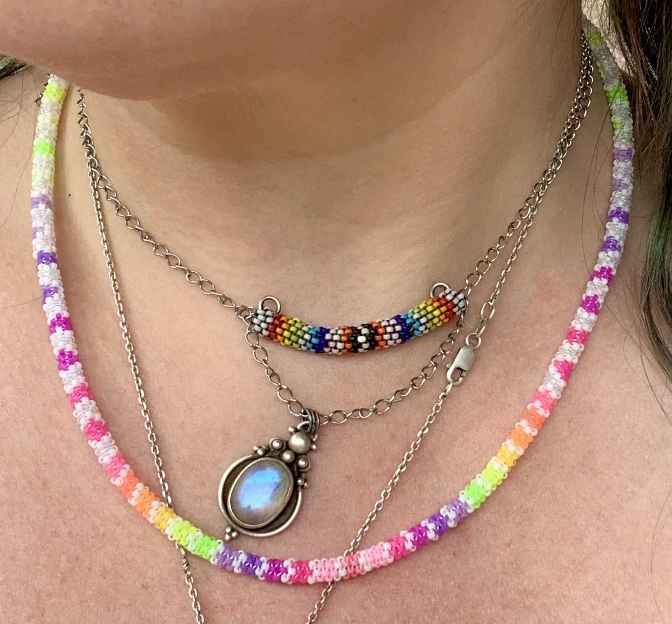 Light Neon Blacklight reactive beaded necklace