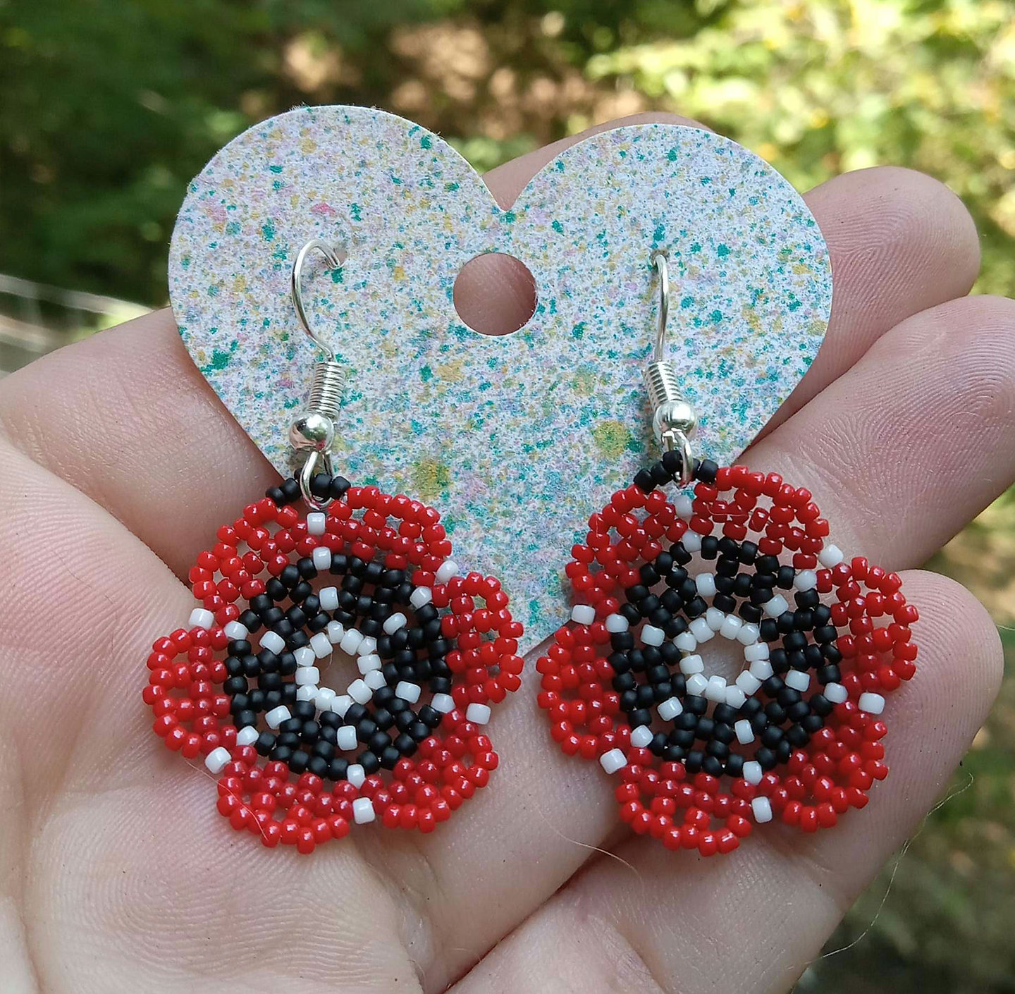 Red and black beaded flower earrings