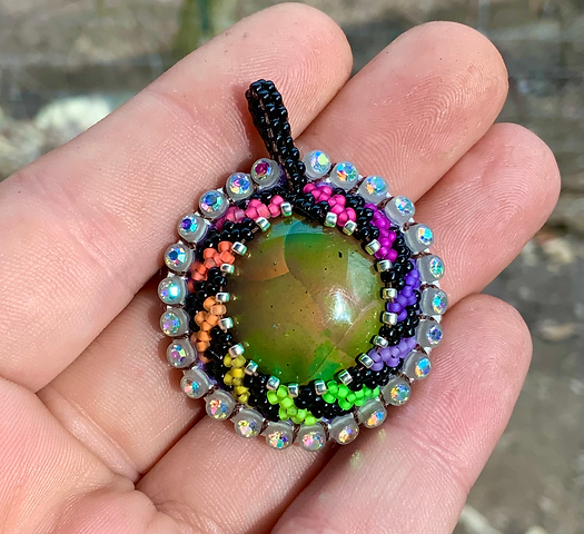 Mood ring color changey beaded pendant