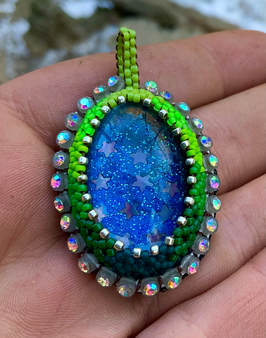 Green ombré star beaded pendant