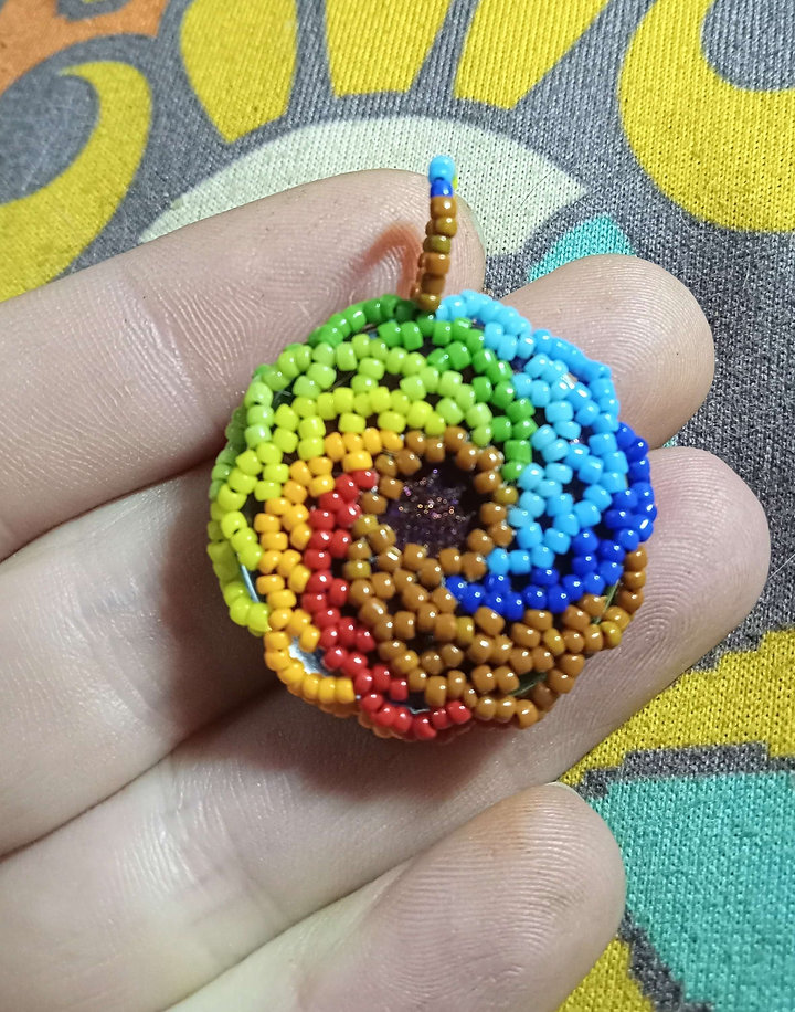 Color flip rainbow beaded pendant