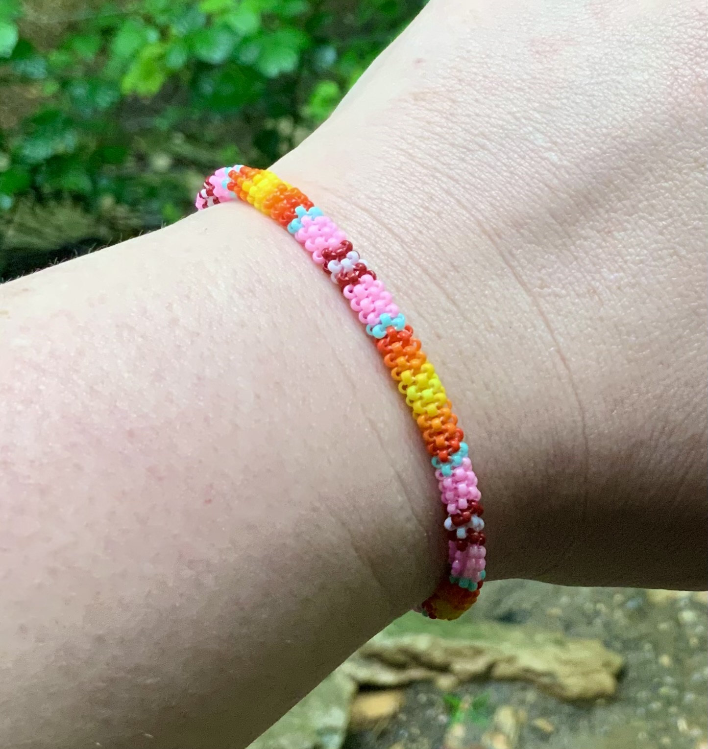 Pink stripes beaded bracelet 