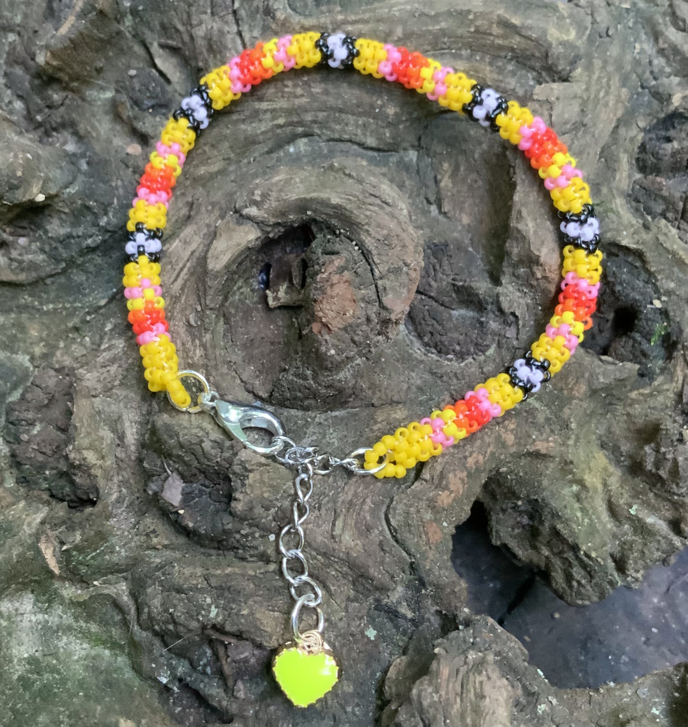 Fire stripes beaded bracelet 