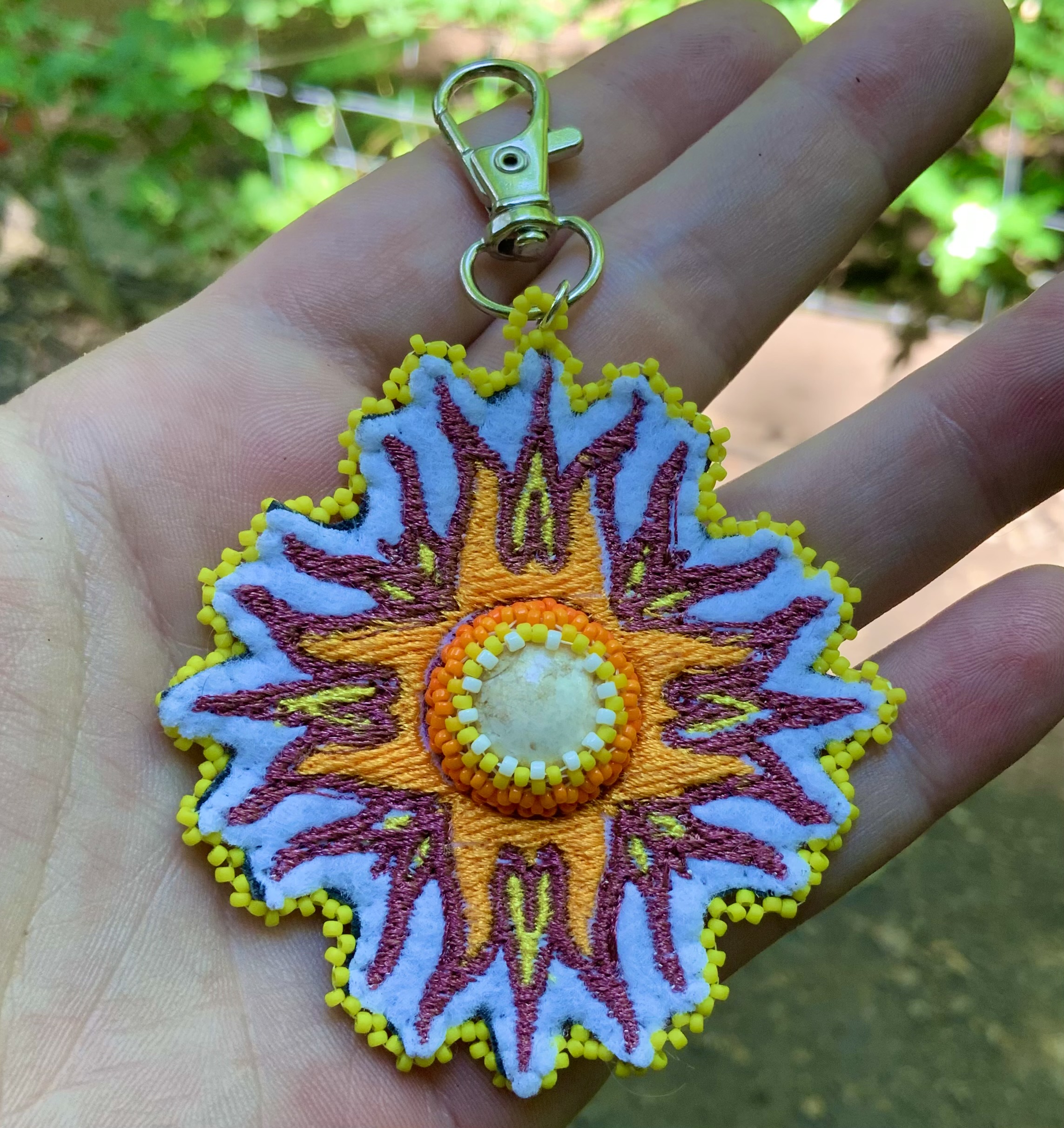 Hybrid sun keychain