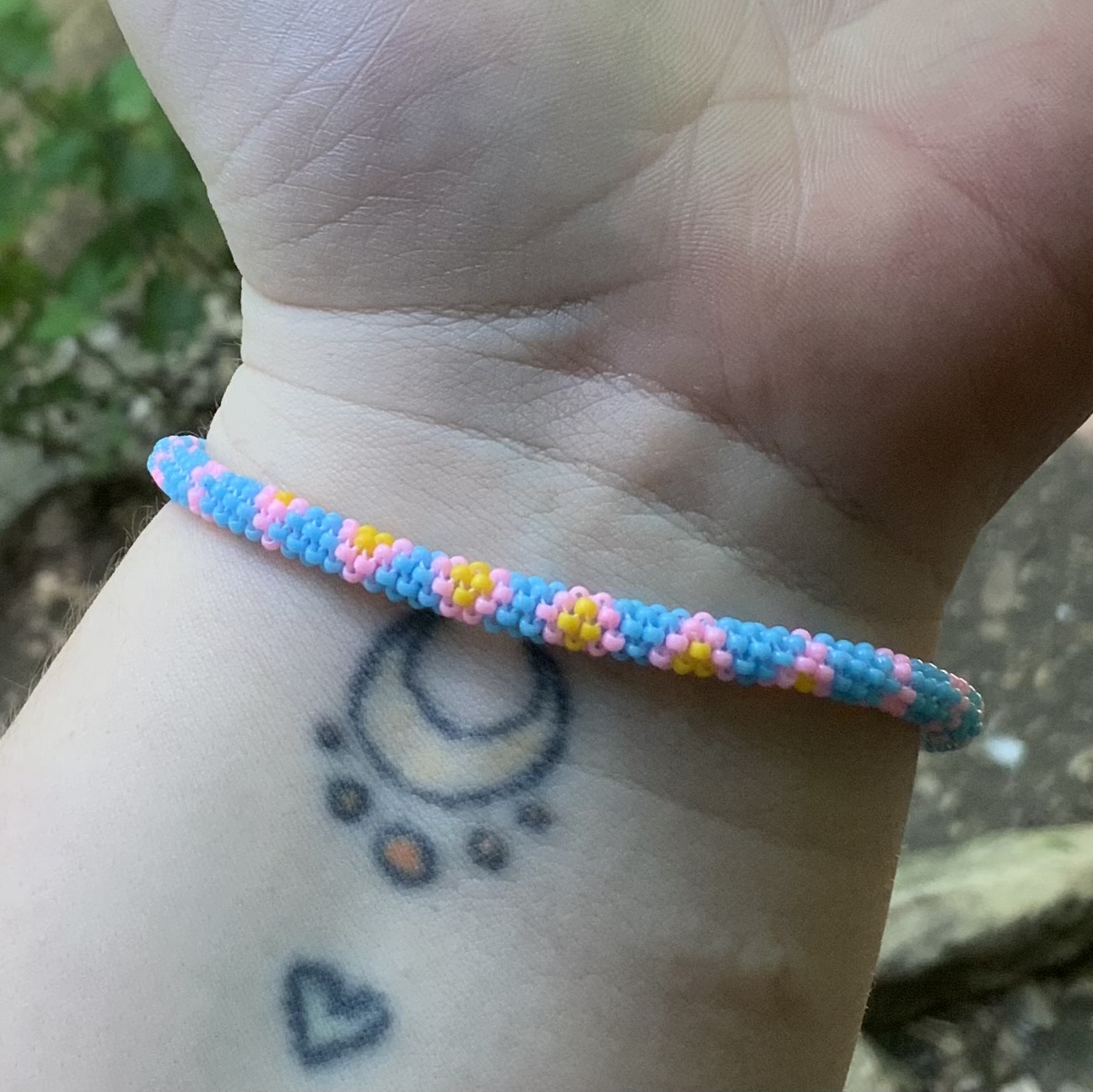 Pastel primary snake beaded bracelet 