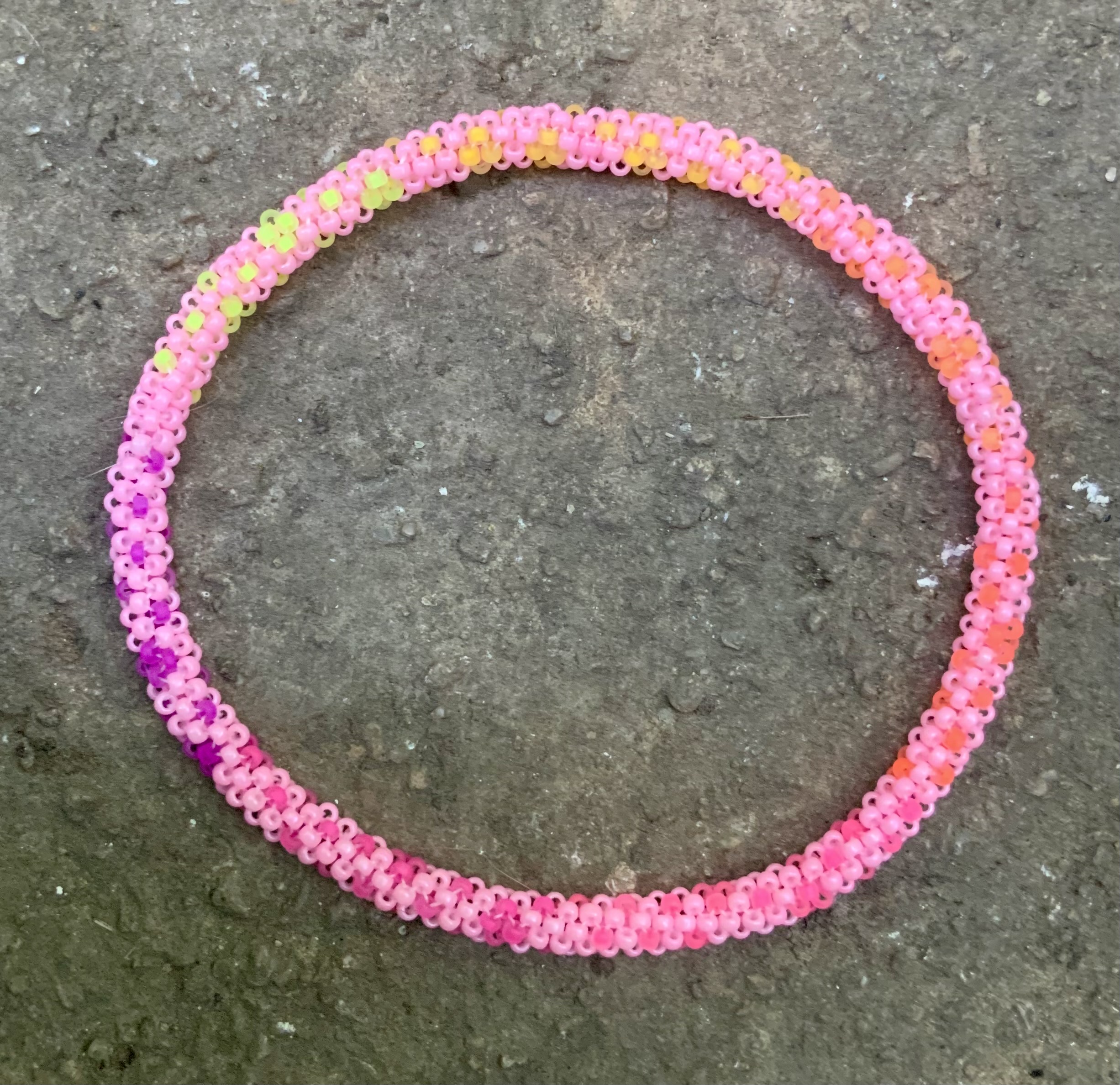 Pink rainbow ombré beaded bracelet