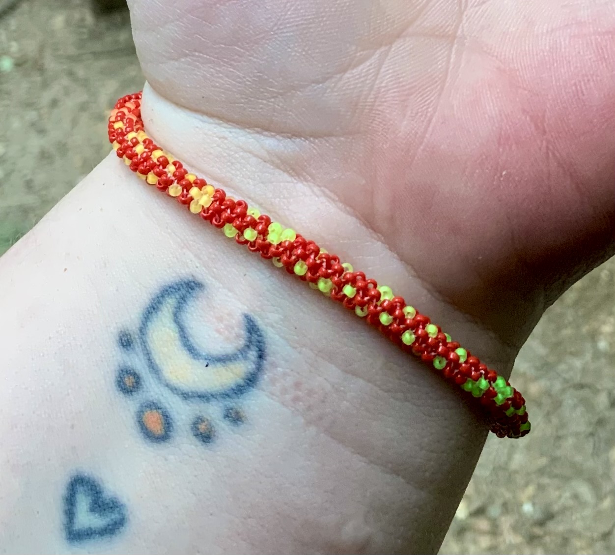 Red rainbow ombre beaded bracelet 