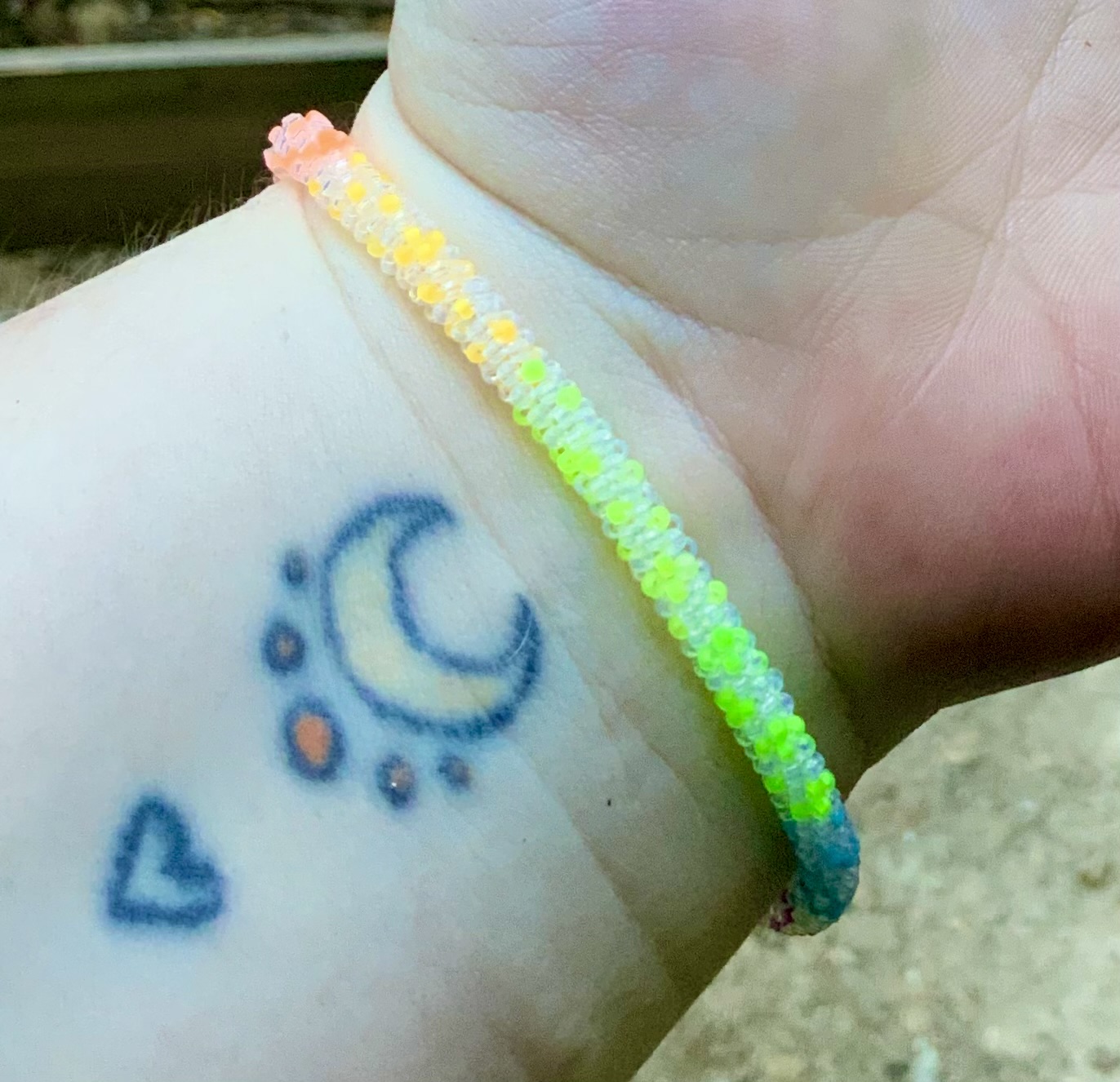 Clear rainbow ombré mist beaded bracelet