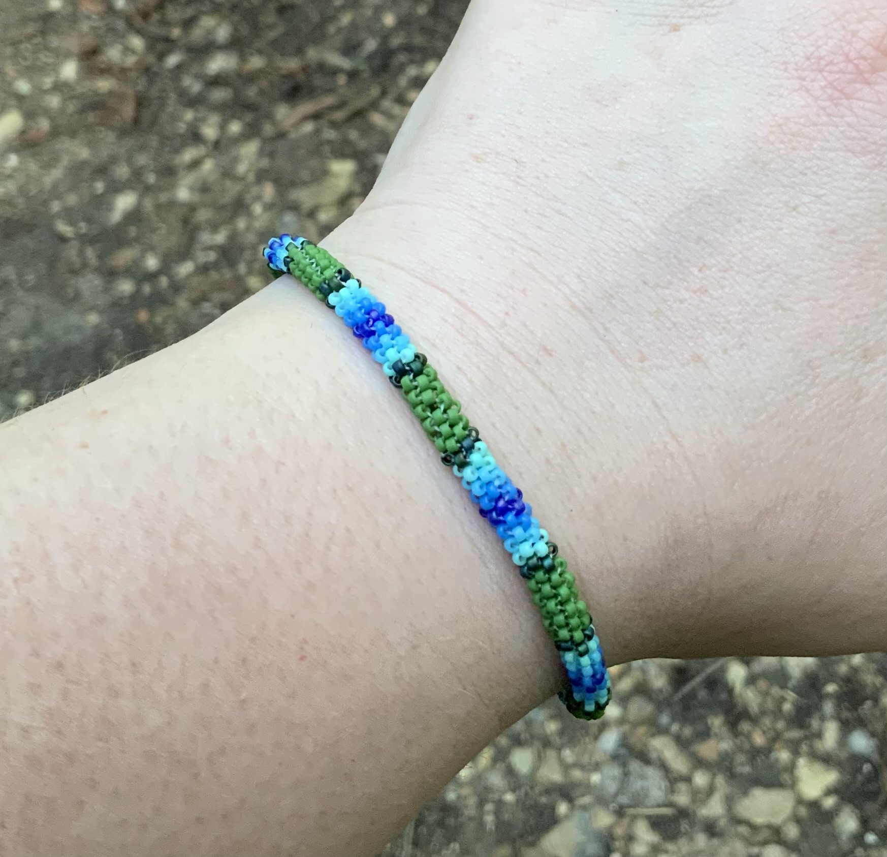 Grass and water beaded bracelet 