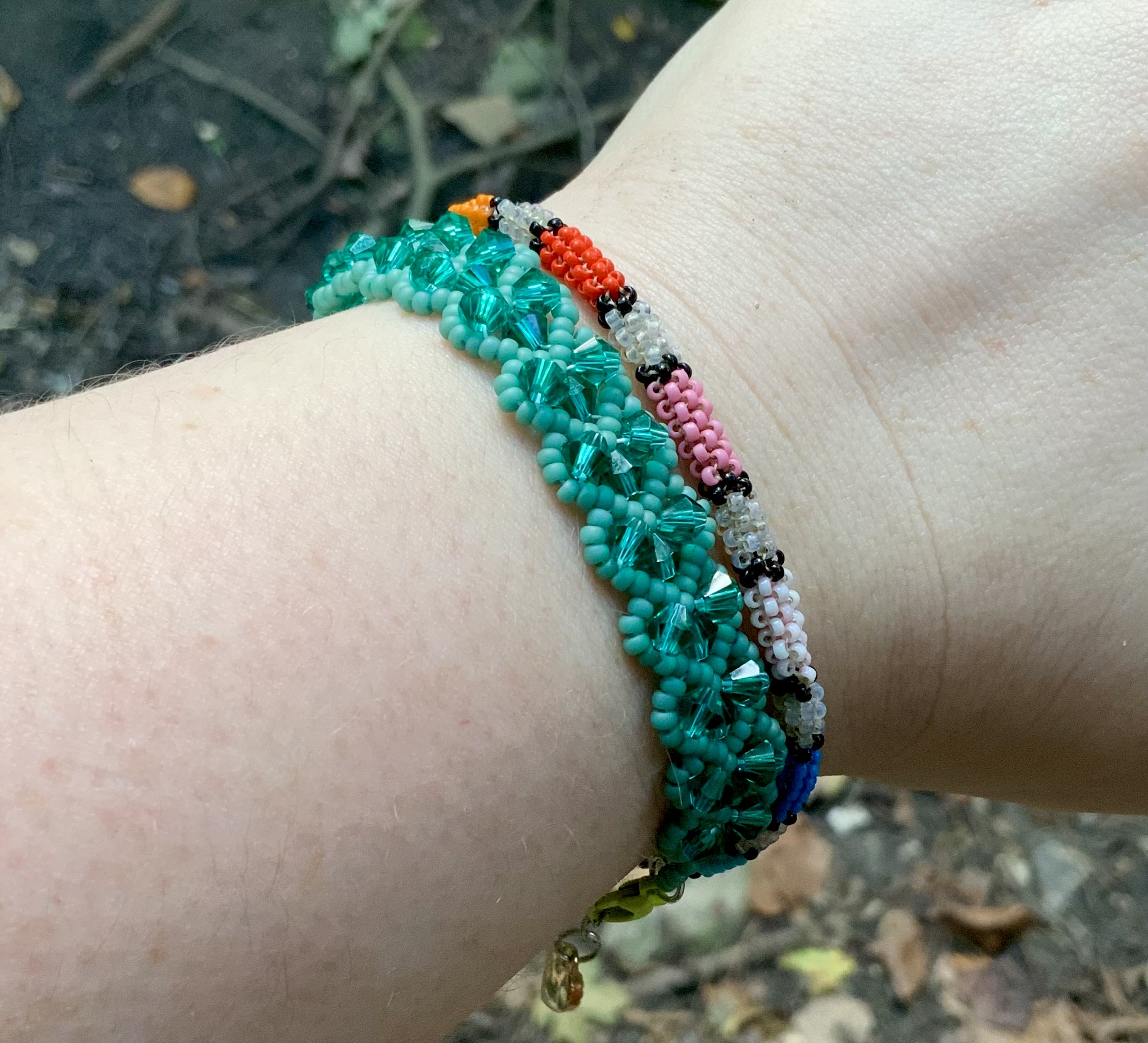Green hearts beaded bracelet