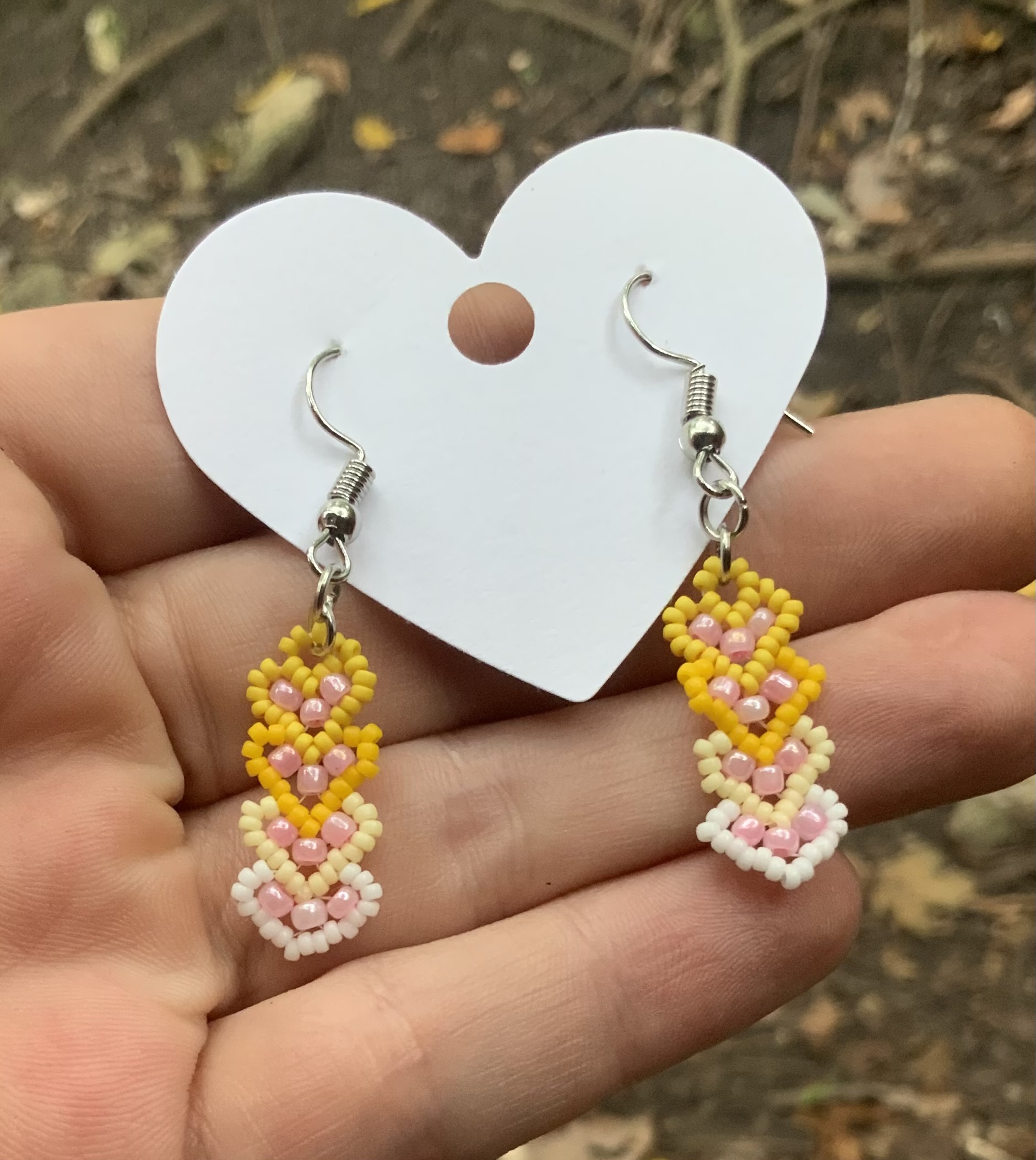 Yellow ombré beaded heart earrings