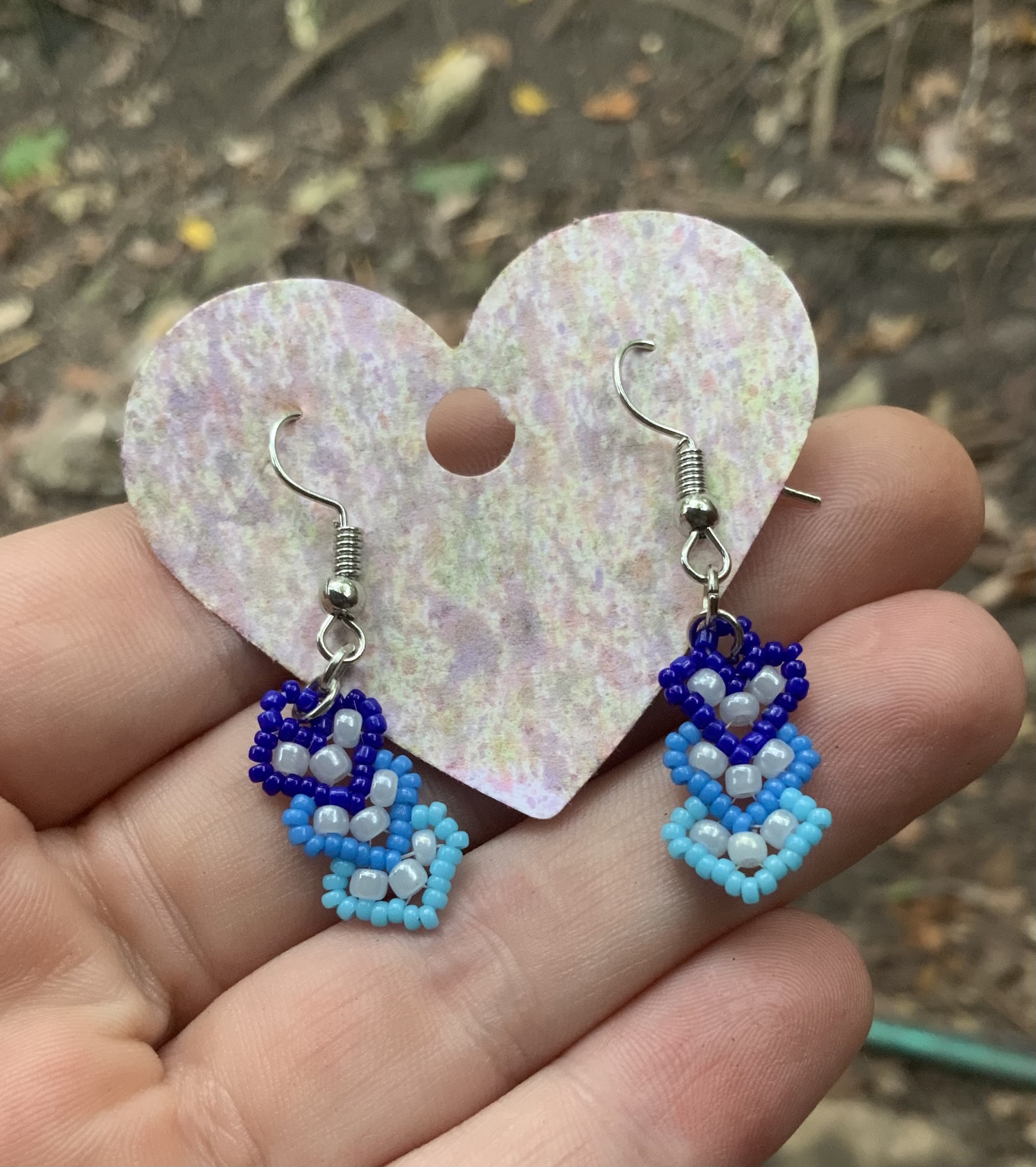 Blue ombré beaded heart earrings
